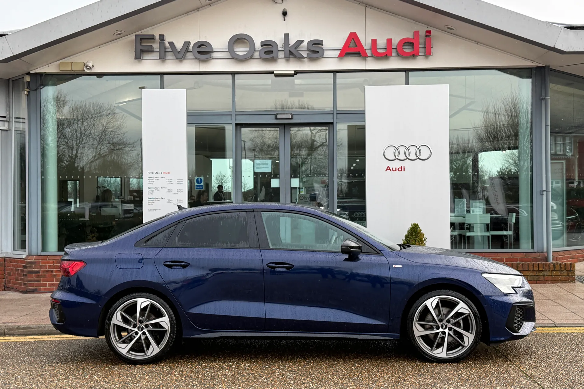 Audi A3 thumbnail image number 2