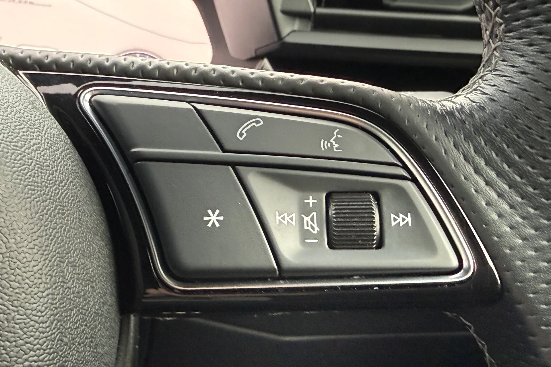 Audi A3 thumbnail image number 23