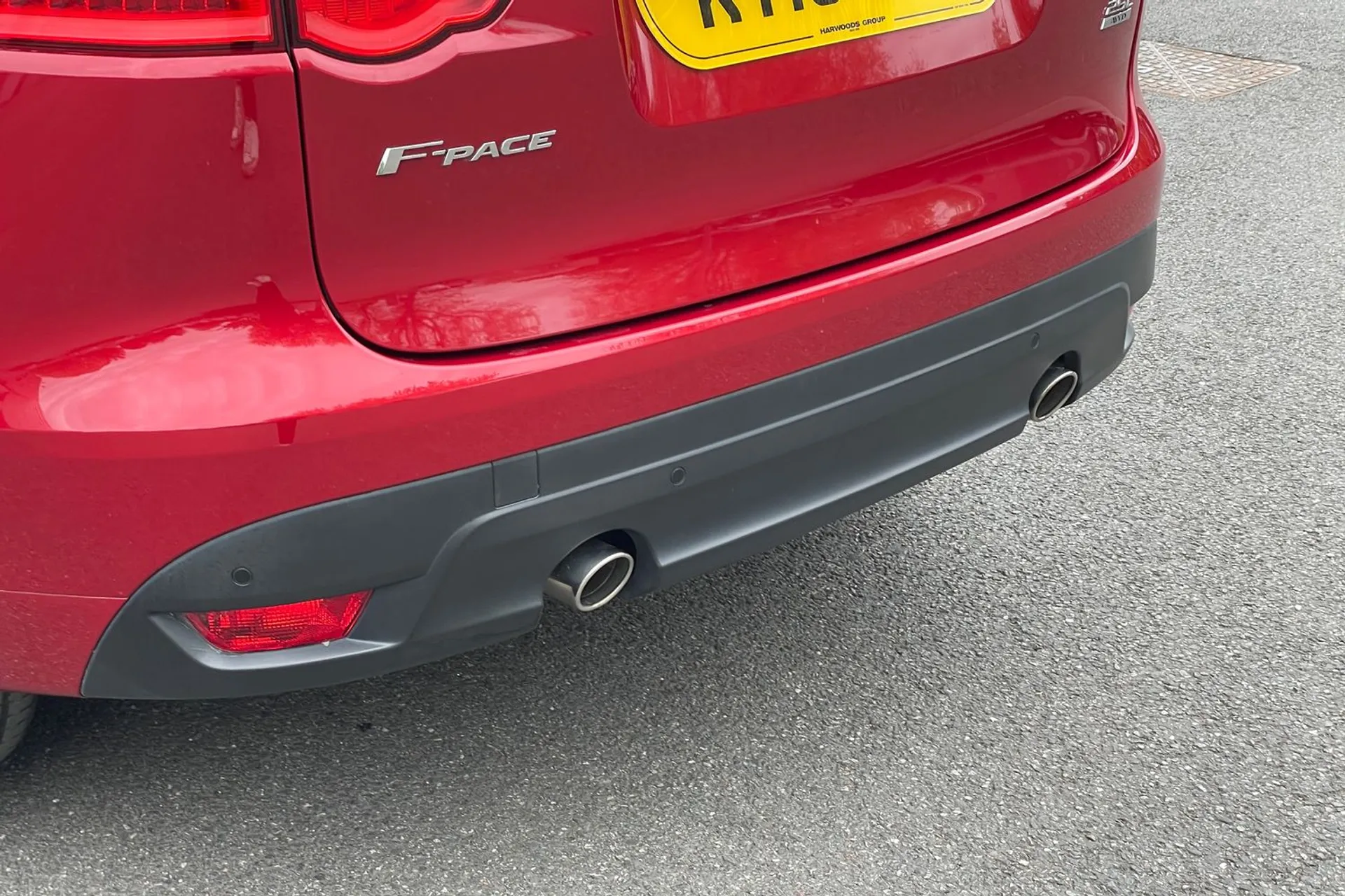 Jaguar F-PACE thumbnail image number 57