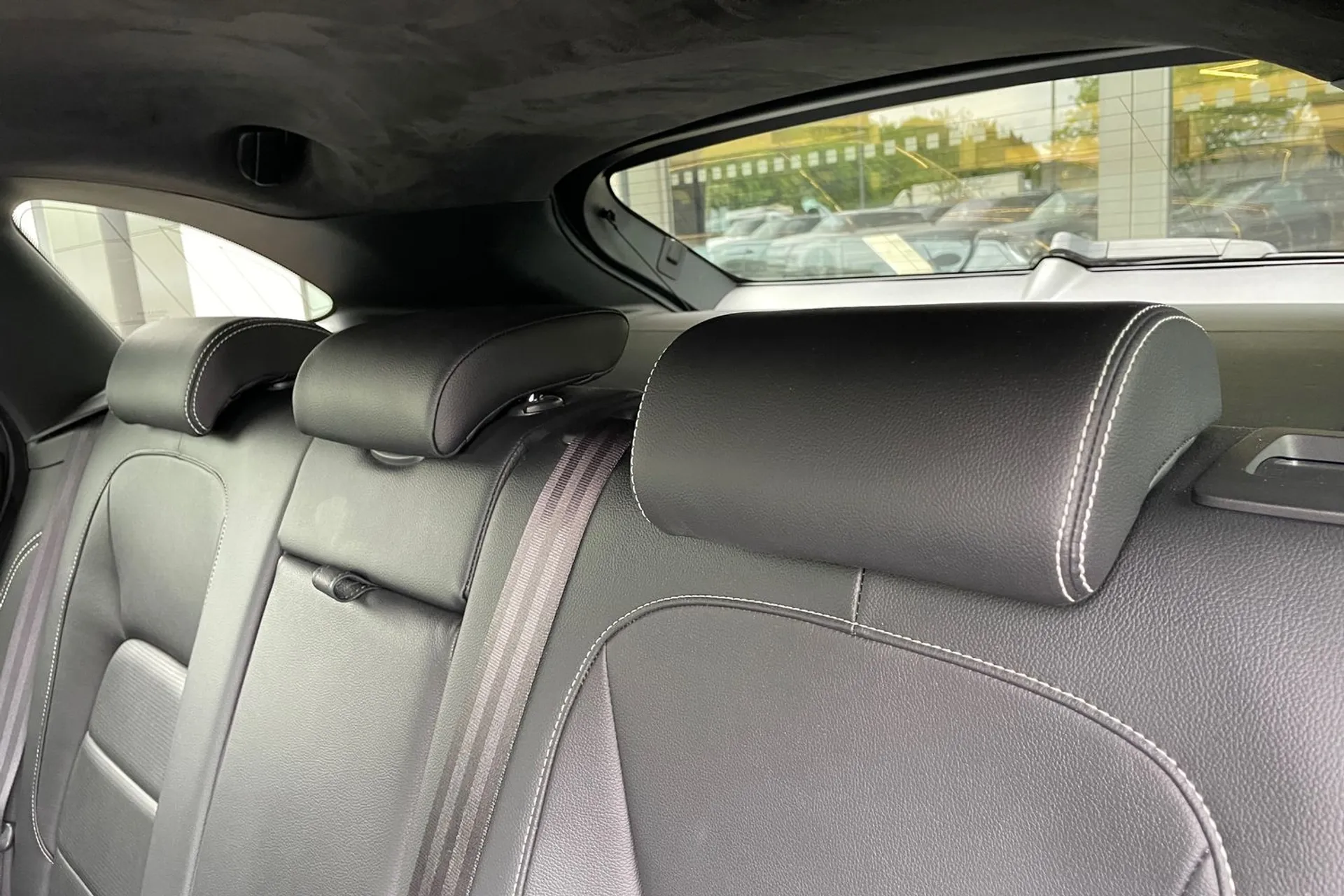 Jaguar F-PACE thumbnail image number 46