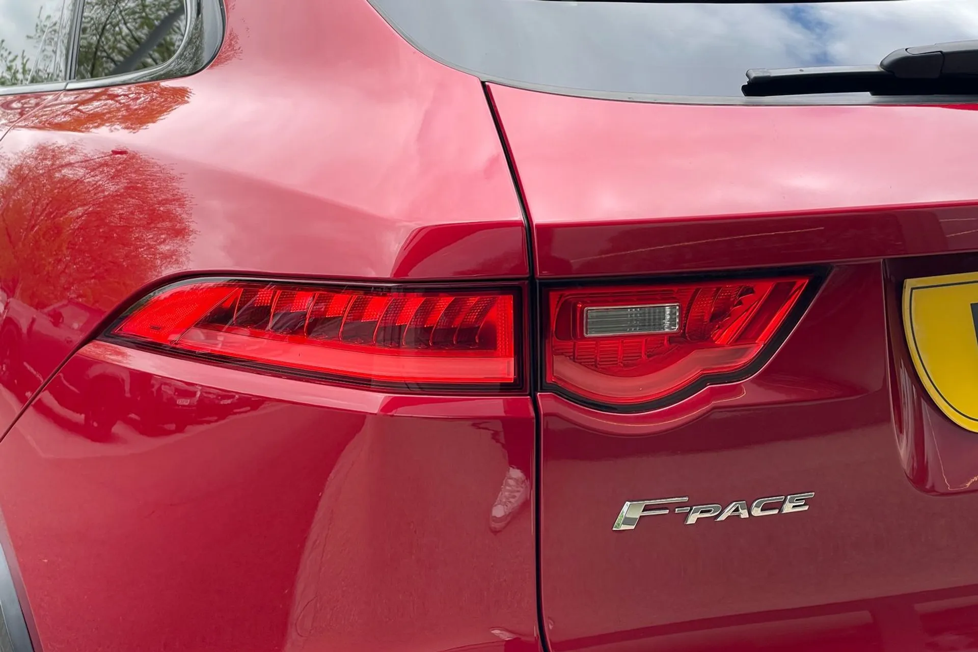 Jaguar F-PACE thumbnail image number 56