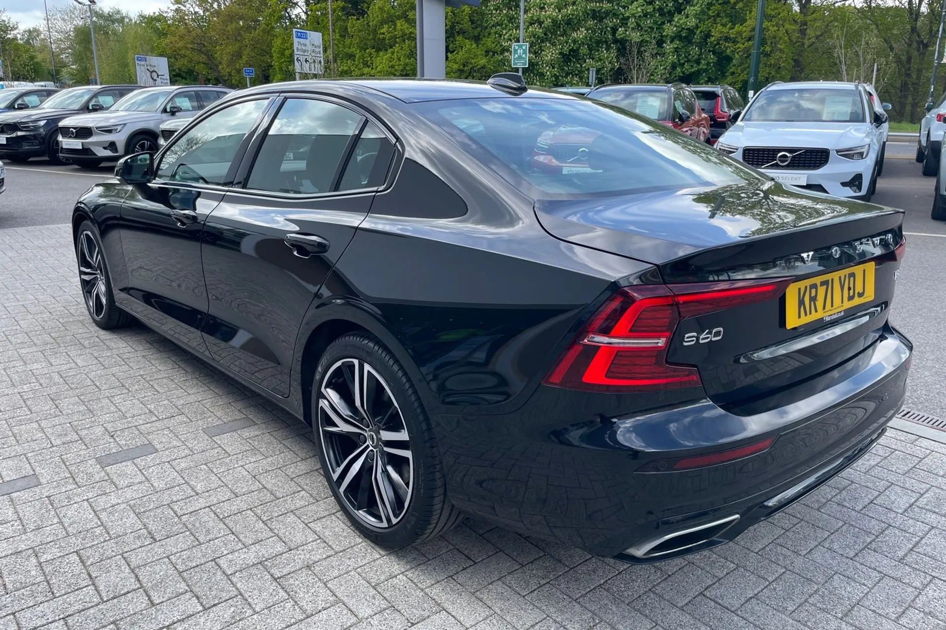 Volvo S60 thumbnail image number 9