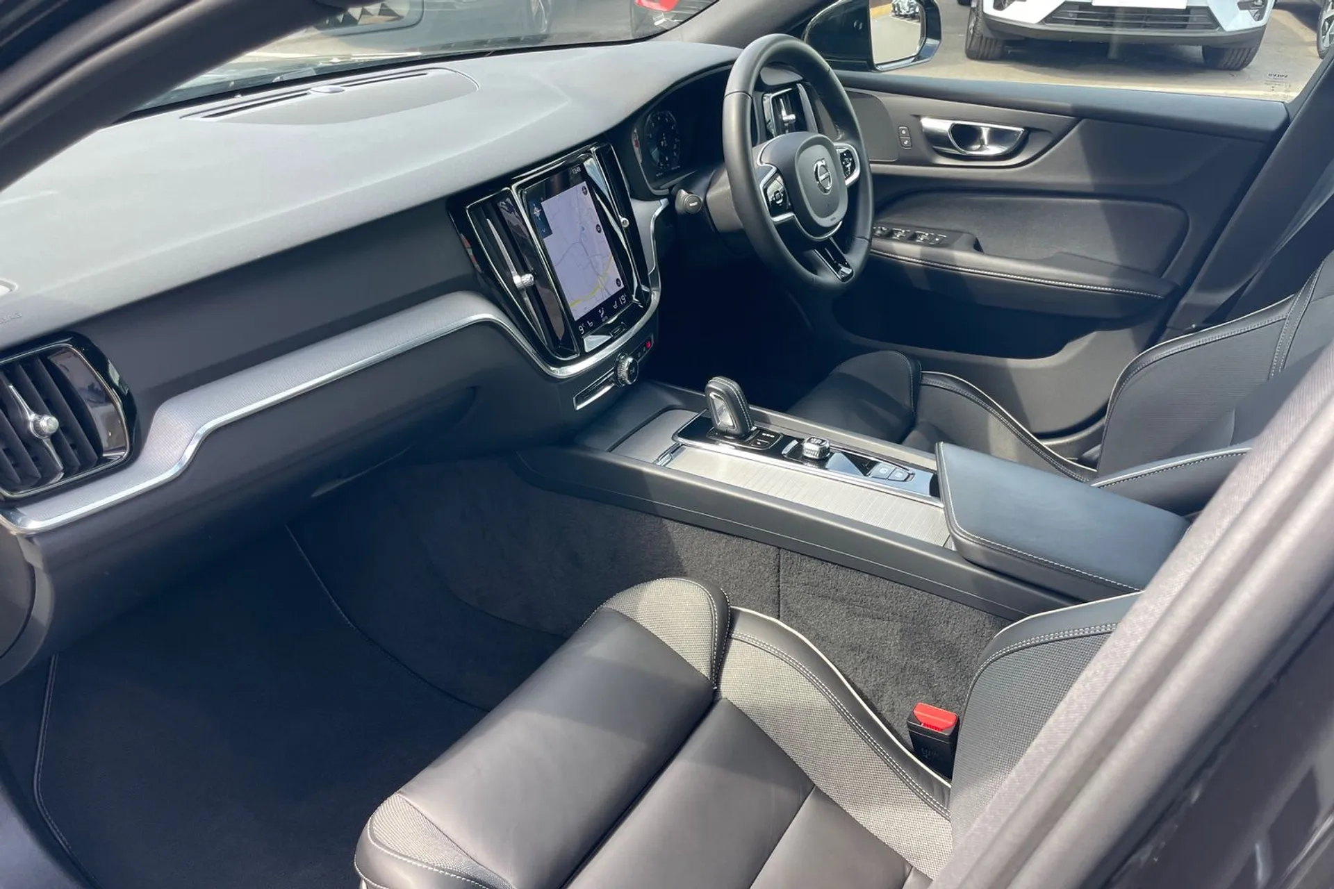 Volvo S60 thumbnail image number 26