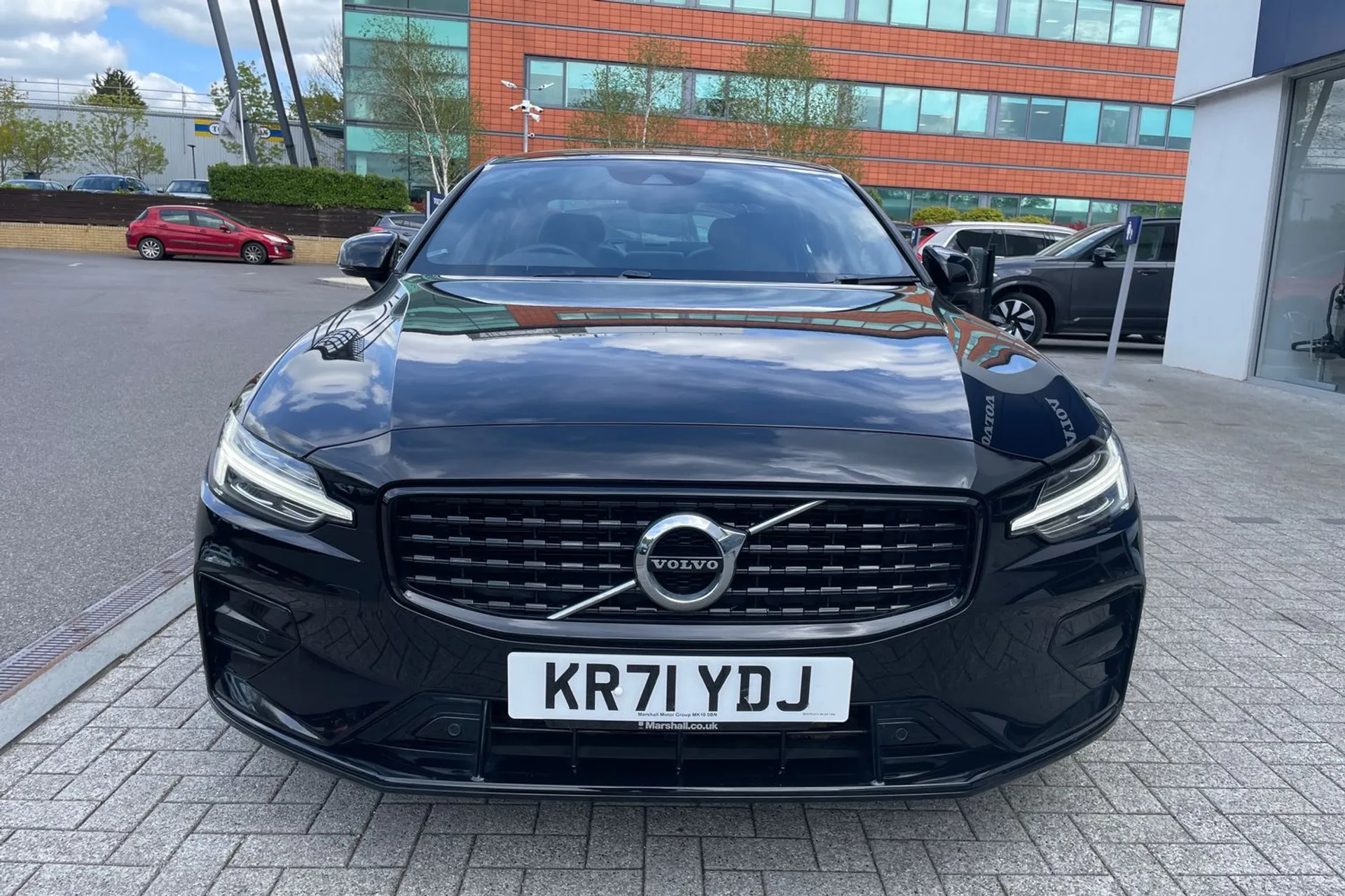 Volvo S60 thumbnail image number 12