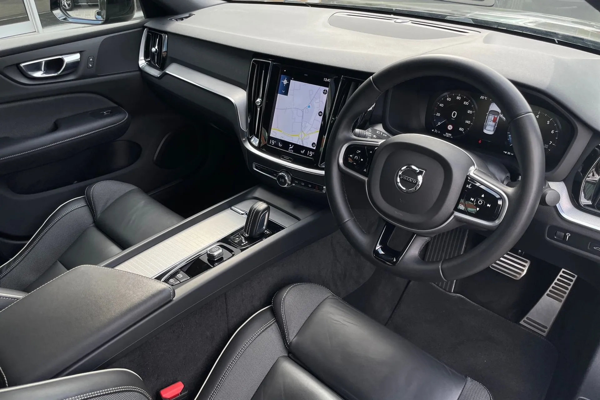 Volvo S60 thumbnail image number 5