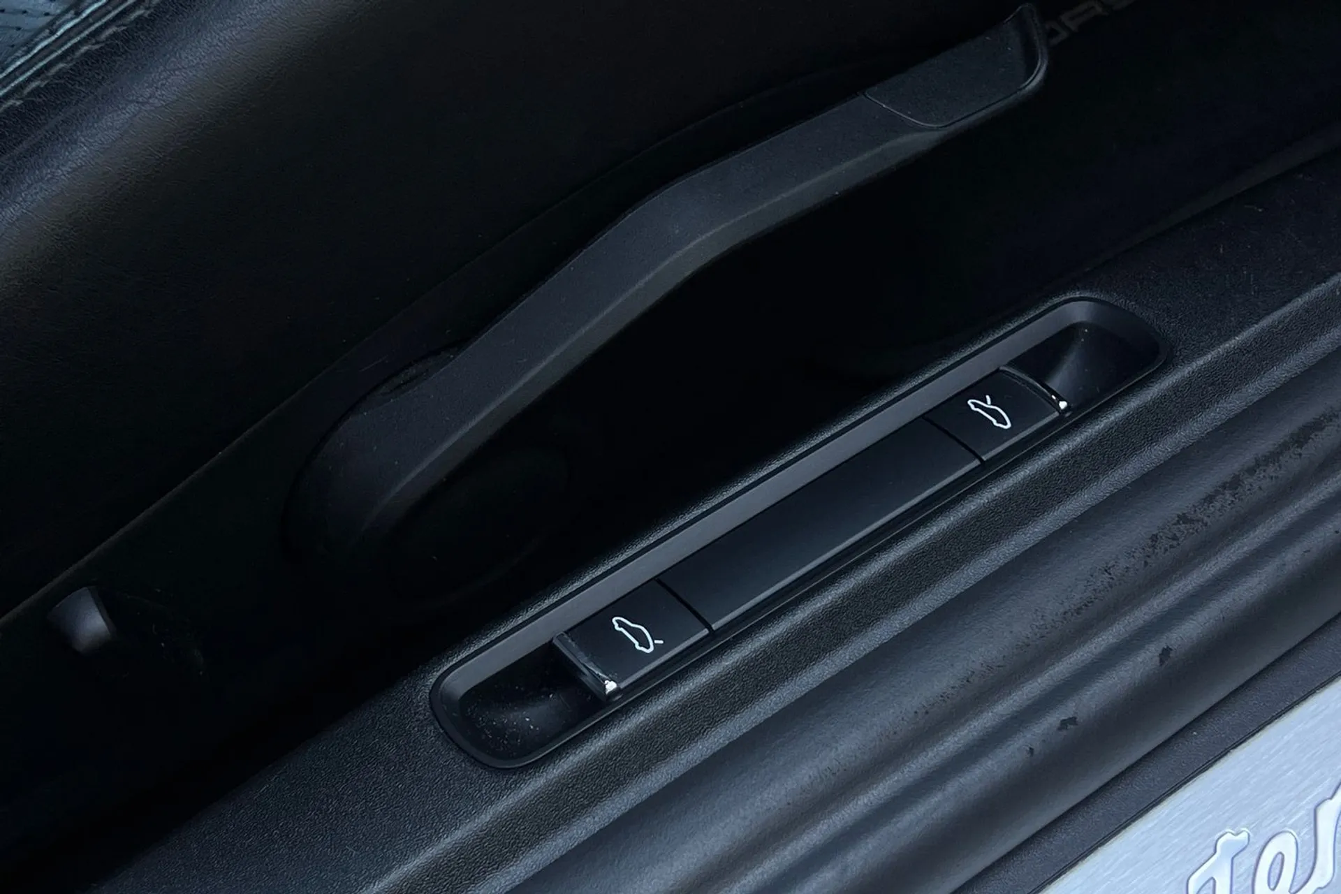Porsche BOXSTER thumbnail image number 44