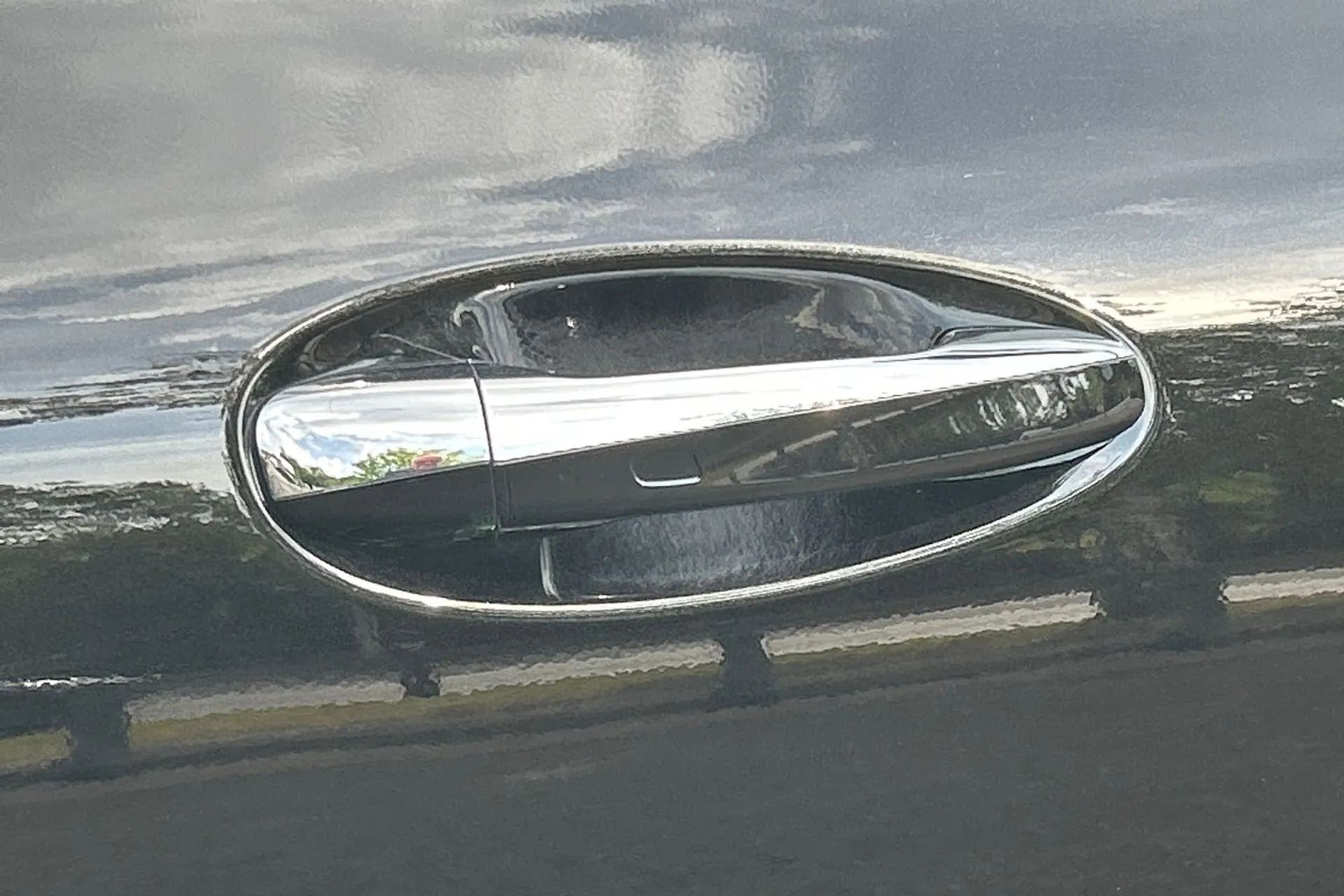 MERCEDES-BENZ E CLASS thumbnail image number 36