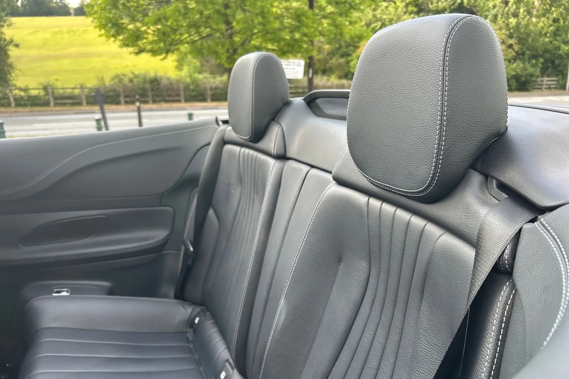 MERCEDES-BENZ E CLASS thumbnail image number 29