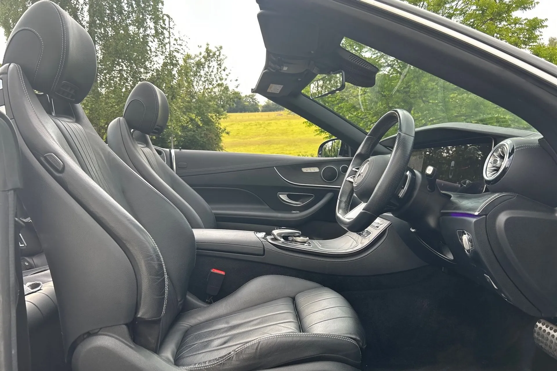 MERCEDES-BENZ E CLASS thumbnail image number 12