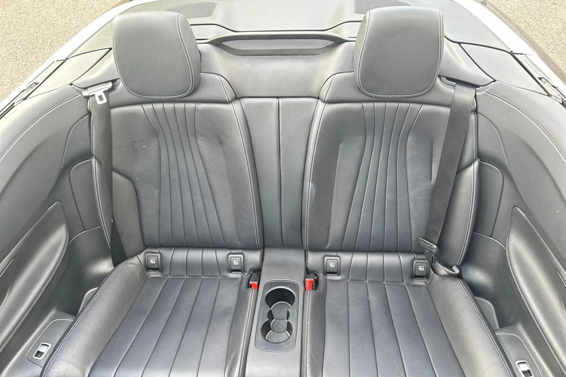 MERCEDES-BENZ E CLASS thumbnail image number 26
