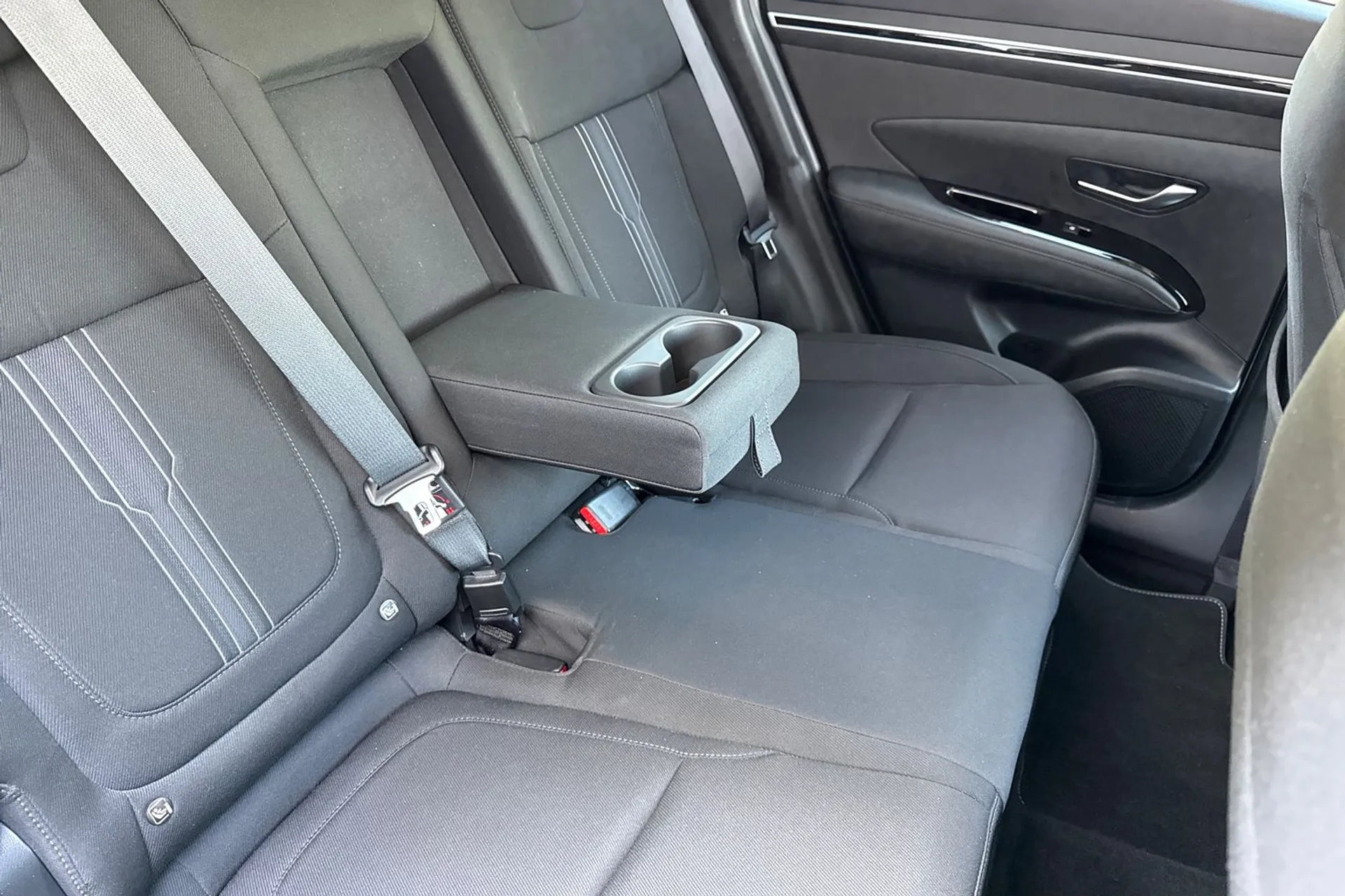 HYUNDAI TUCSON thumbnail image number 32