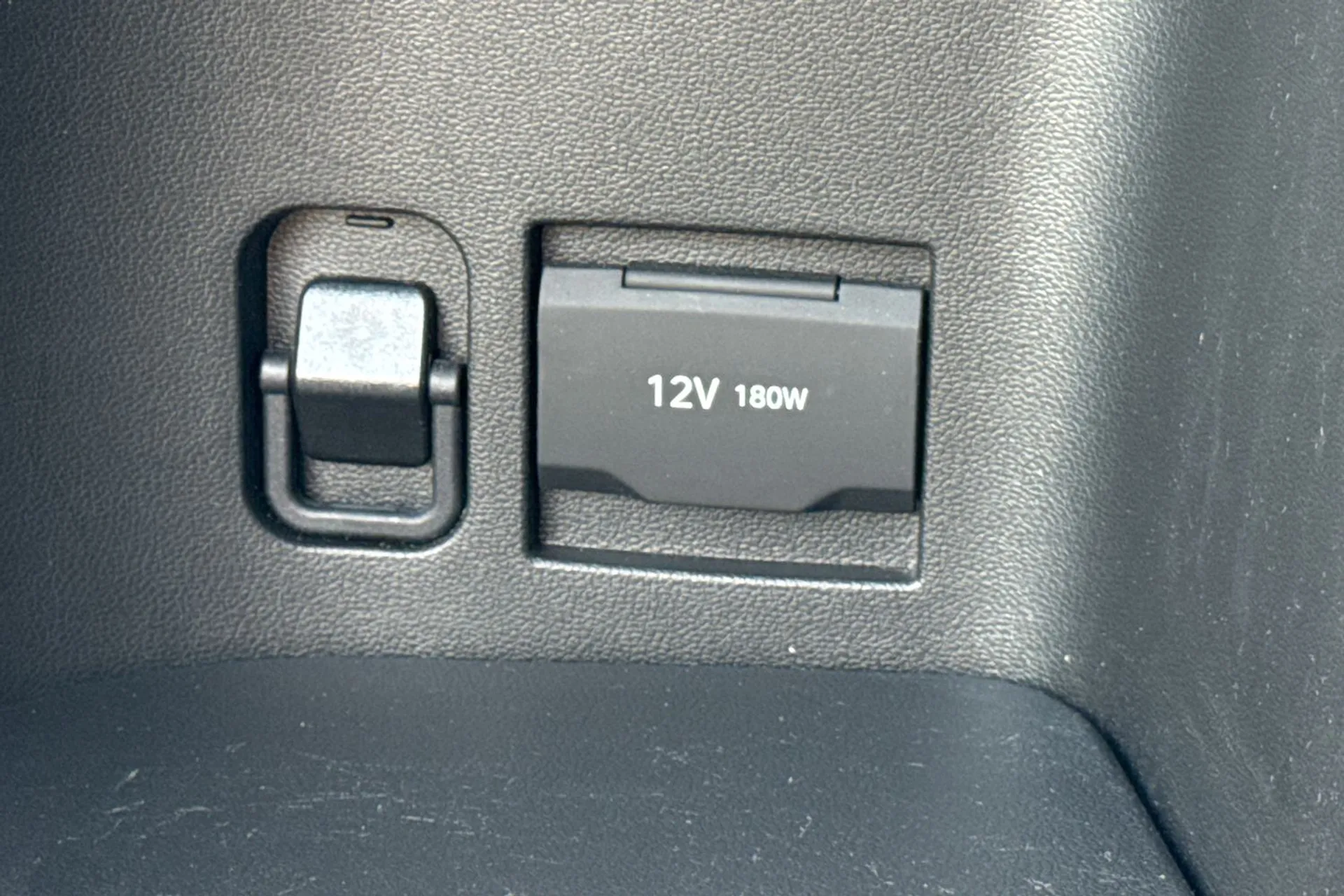 HYUNDAI TUCSON thumbnail image number 26