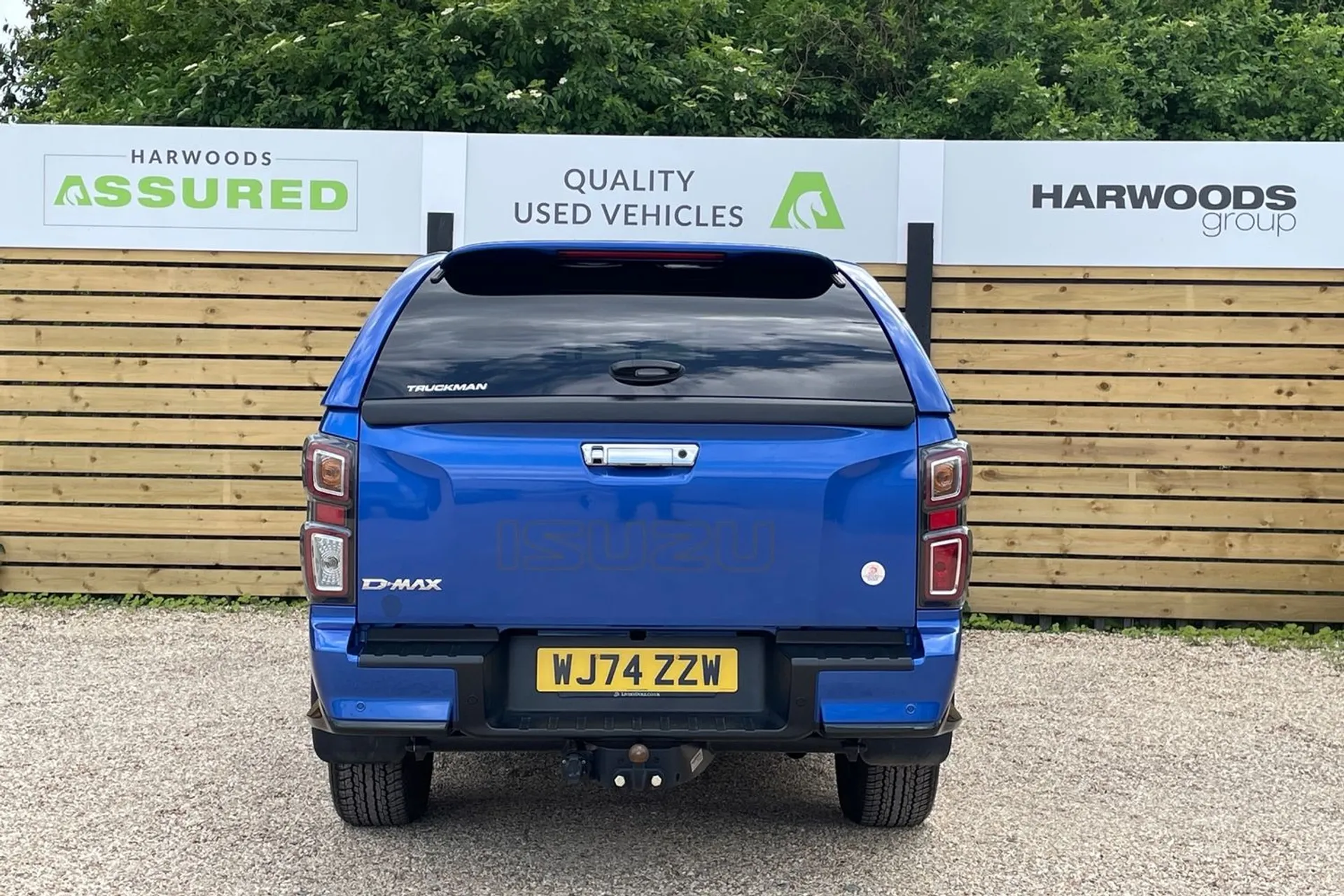 ISUZU D-MAX thumbnail image number 8