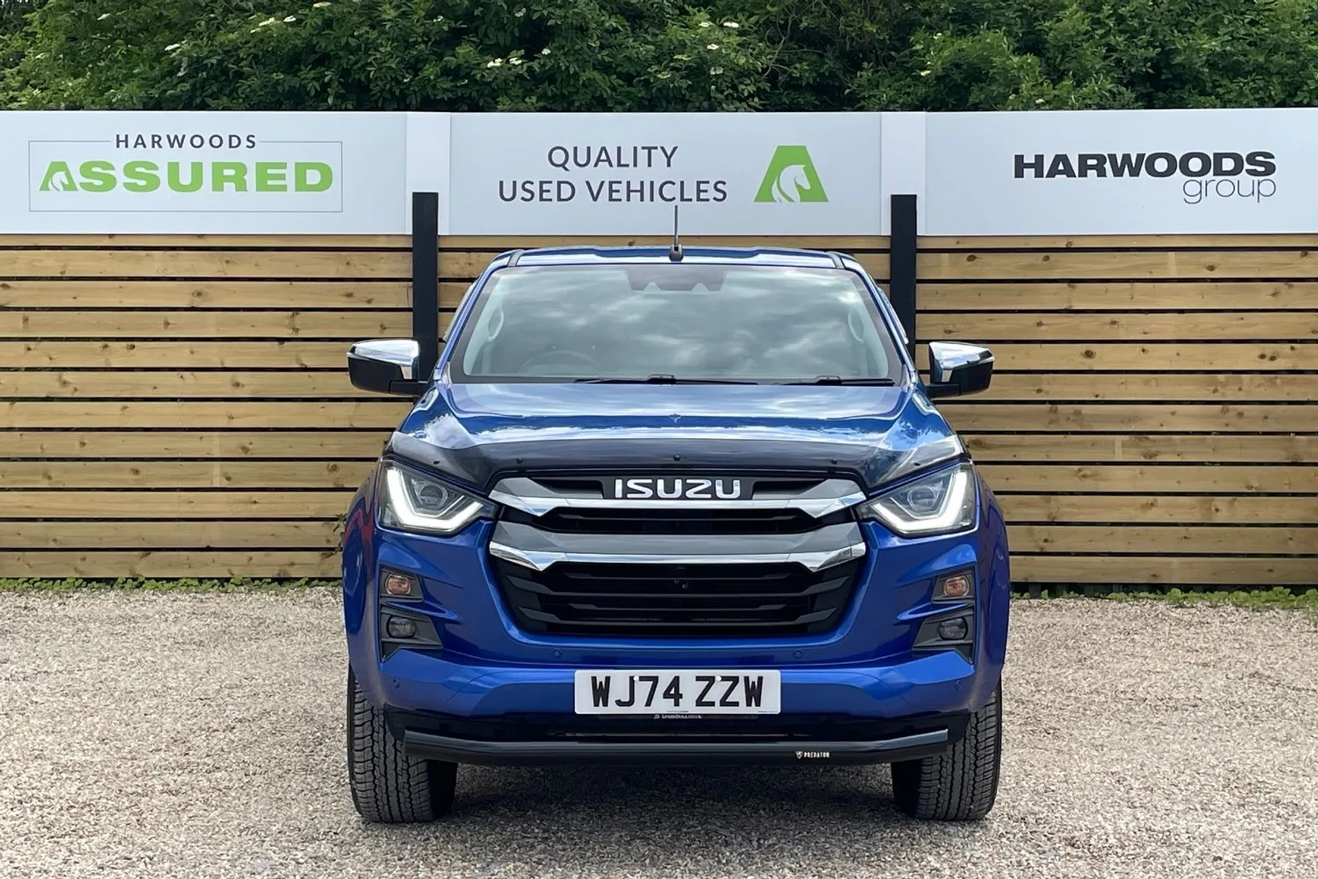ISUZU D-MAX thumbnail image number 12
