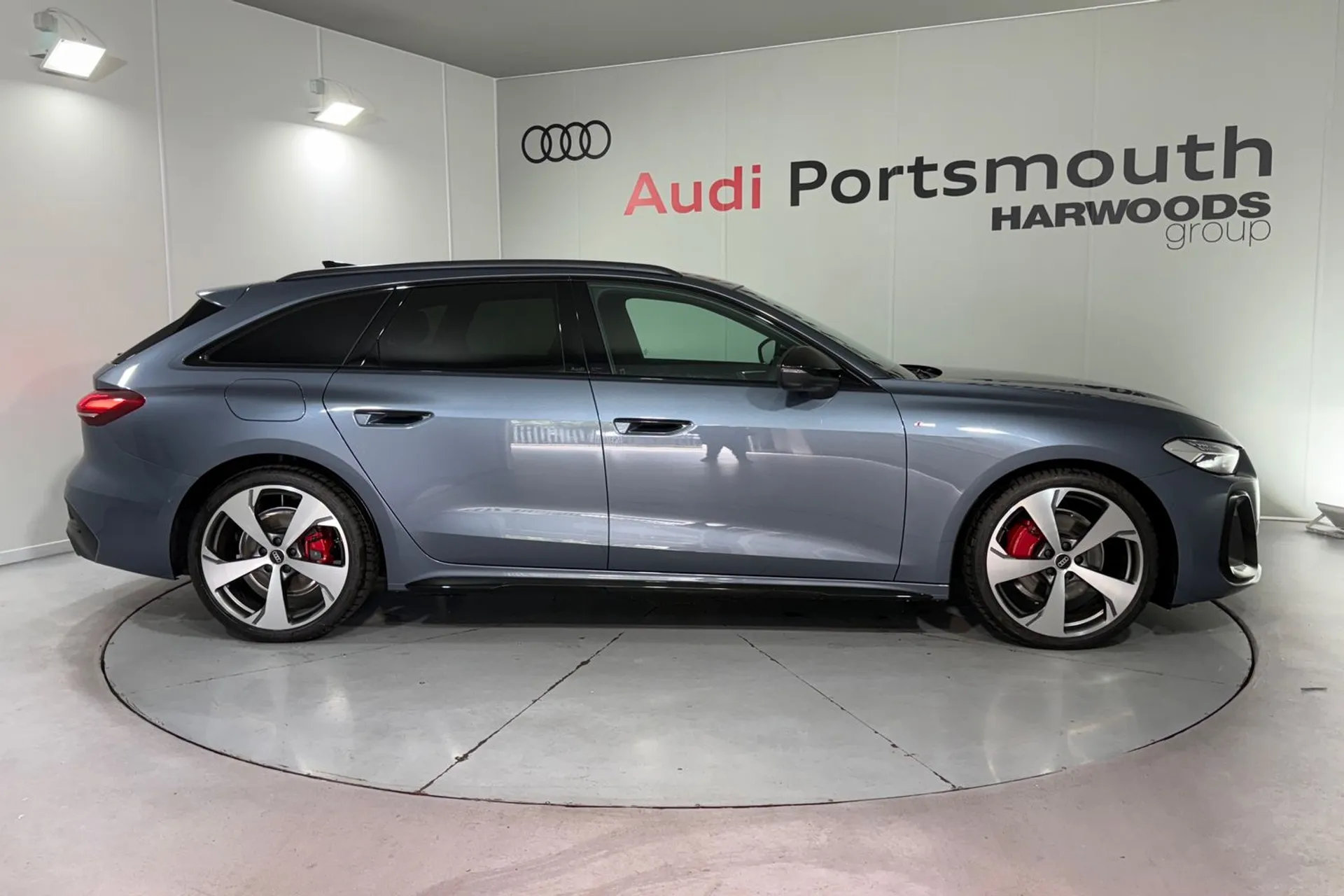 Audi A5 thumbnail image number 2