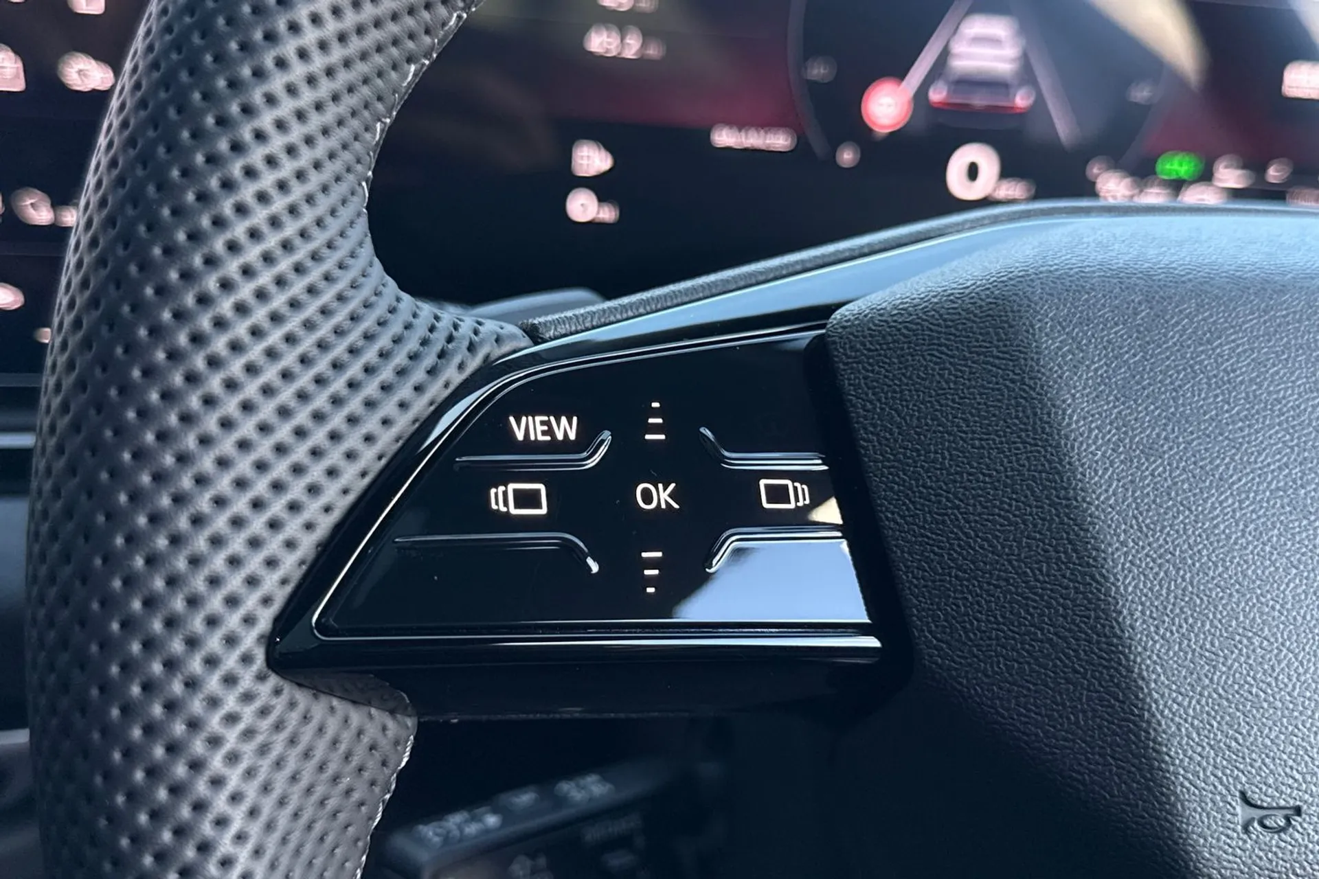 Audi A5 thumbnail image number 40