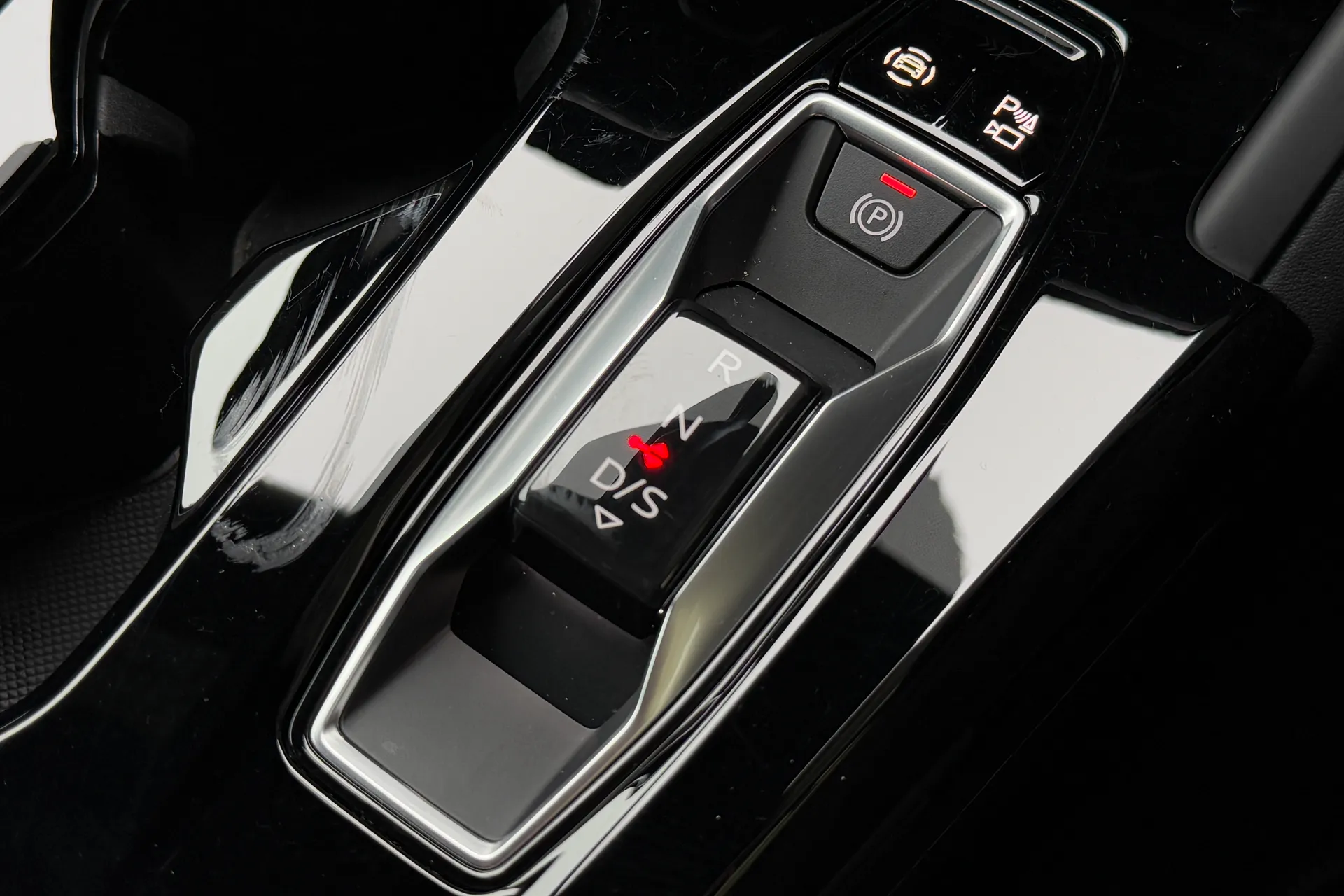 Audi Q5 thumbnail image number 21