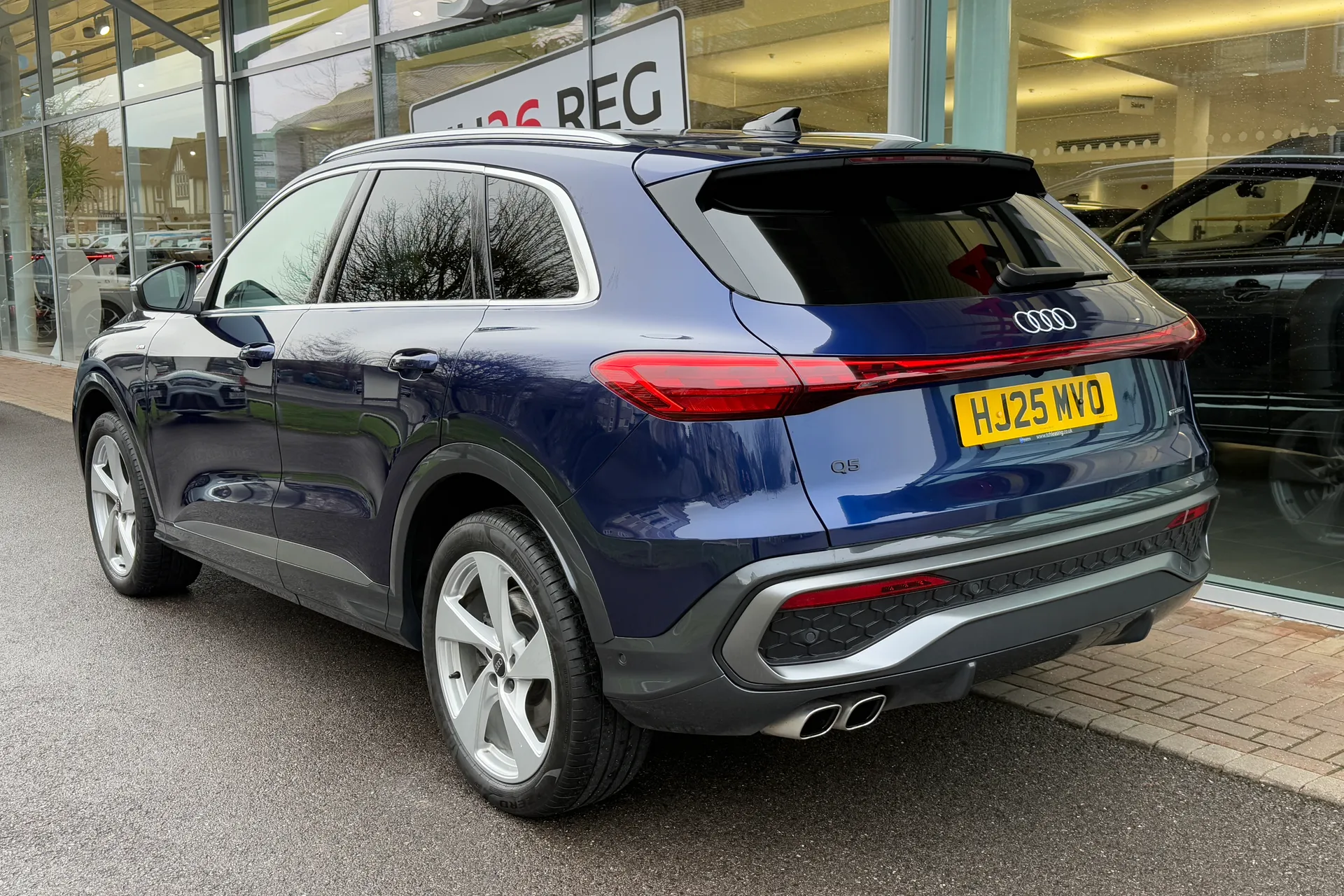 Audi Q5 thumbnail image number 7