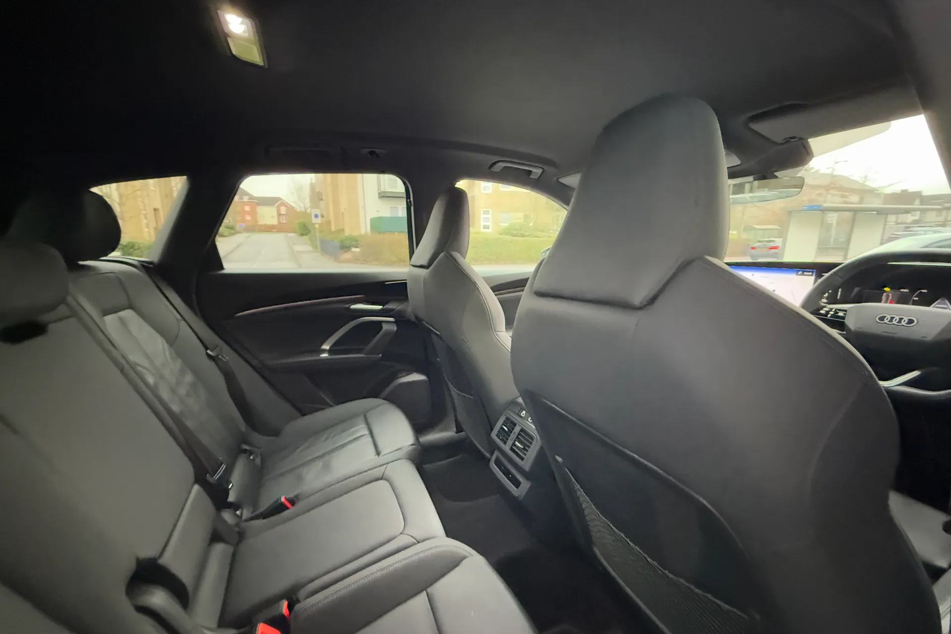 Audi Q5 thumbnail image number 31