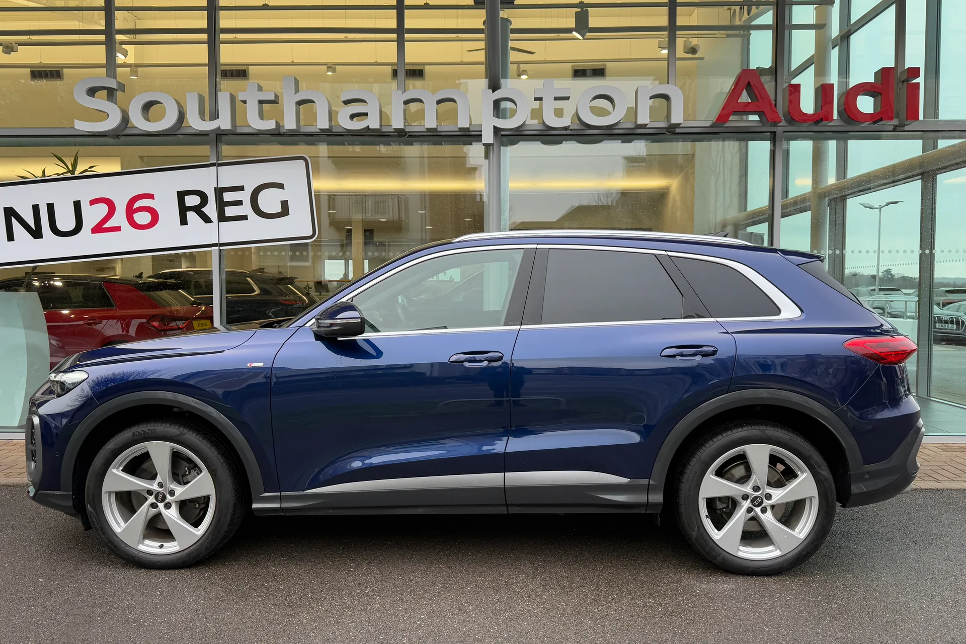 Audi Q5 thumbnail image number 42