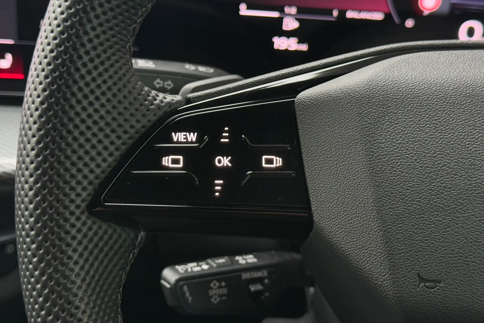 Audi Q5 thumbnail image number 10