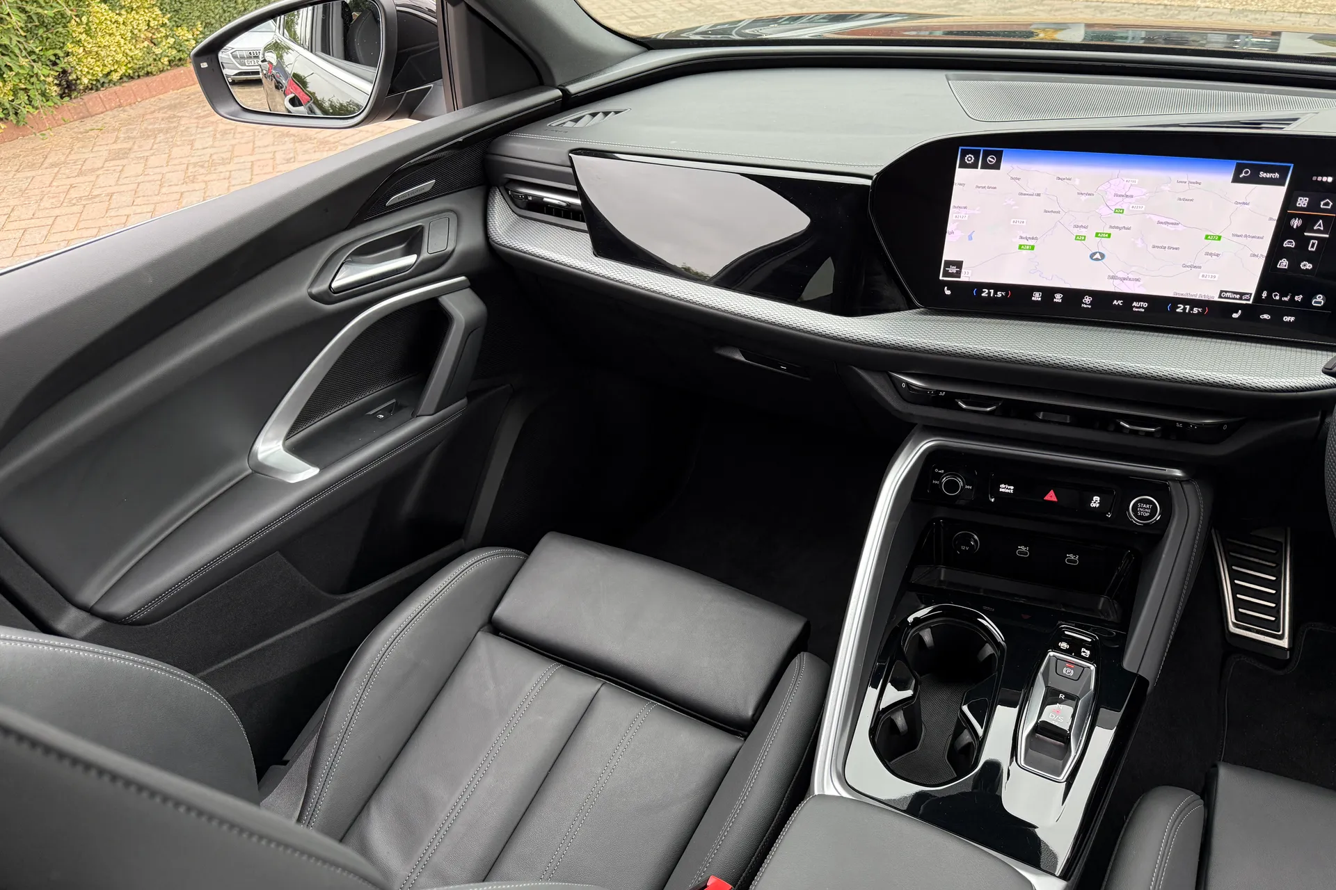 Audi Q5 thumbnail image number 32