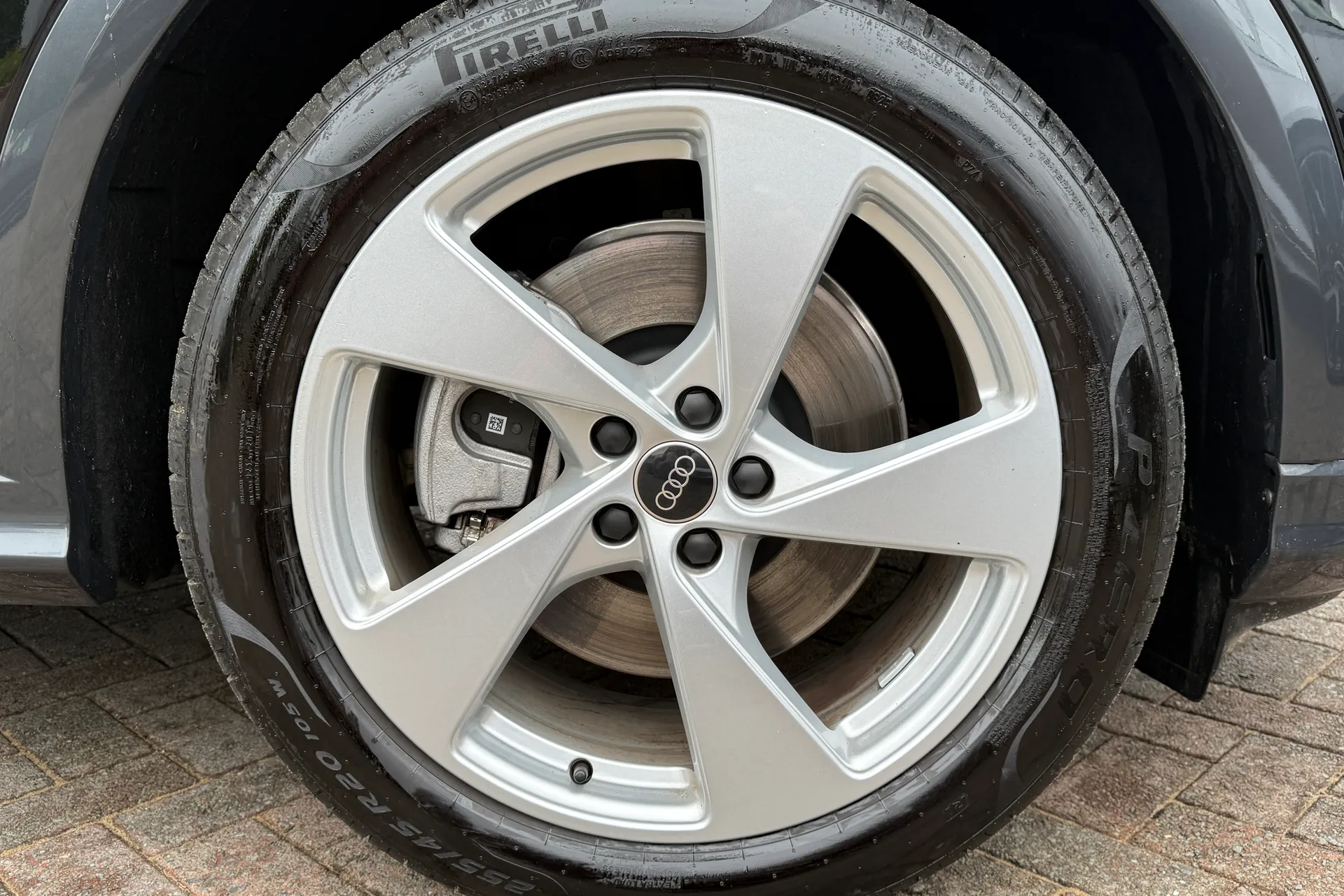 Audi Q5 thumbnail image number 9