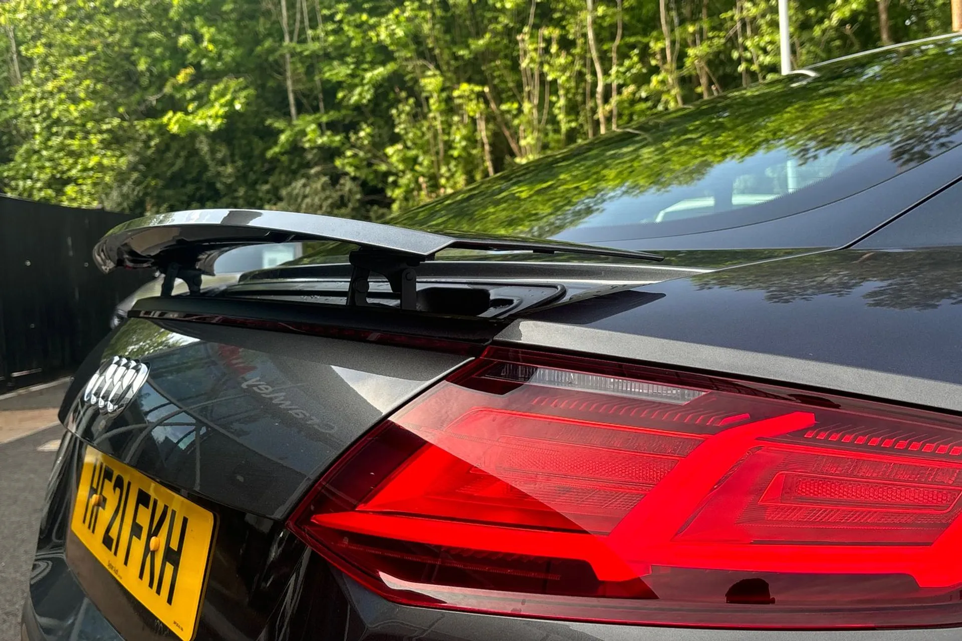 Audi TT thumbnail image number 14