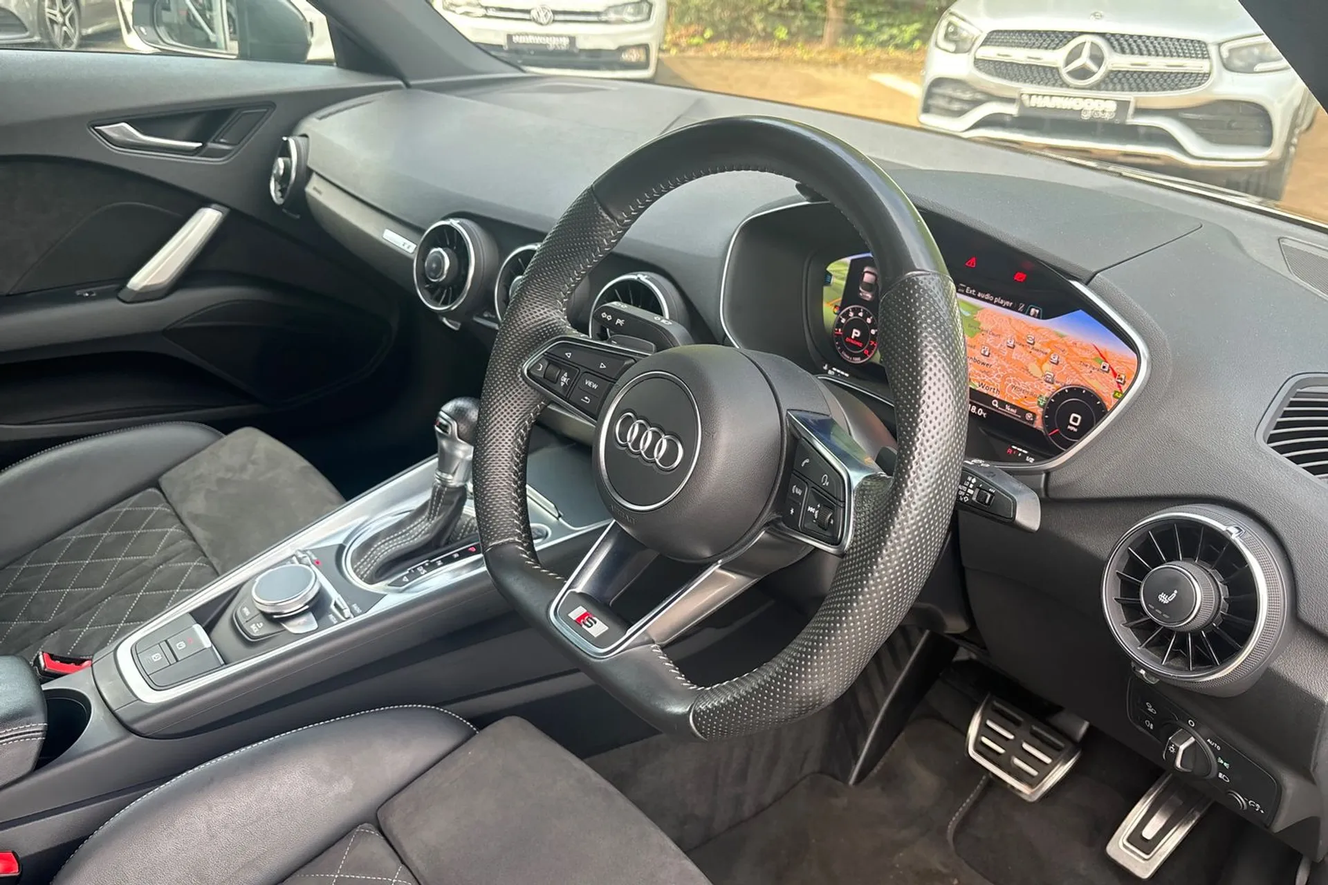 Audi TT thumbnail image number 25