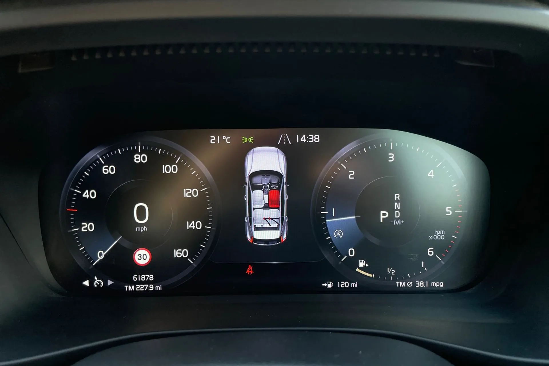 Volvo XC40 thumbnail image number 43
