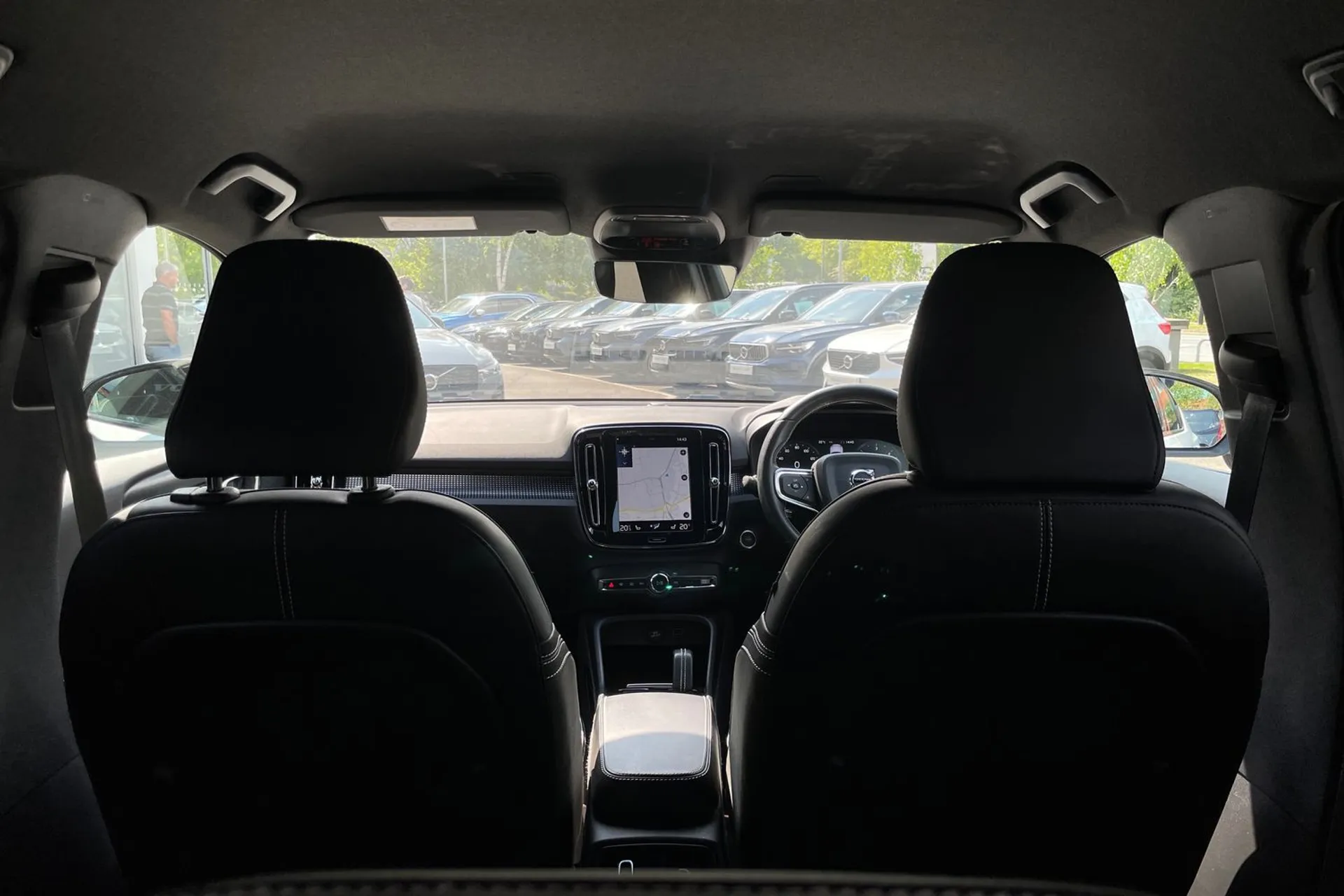 Volvo XC40 thumbnail image number 21