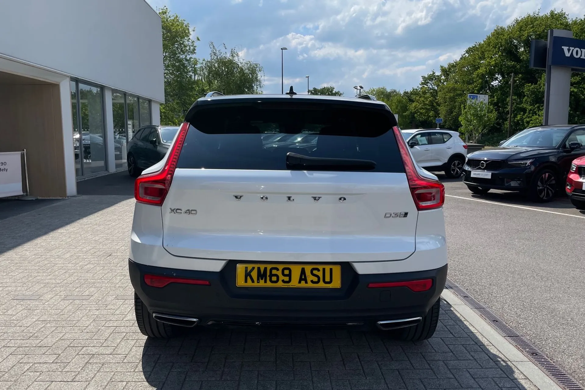 Volvo XC40 thumbnail image number 8