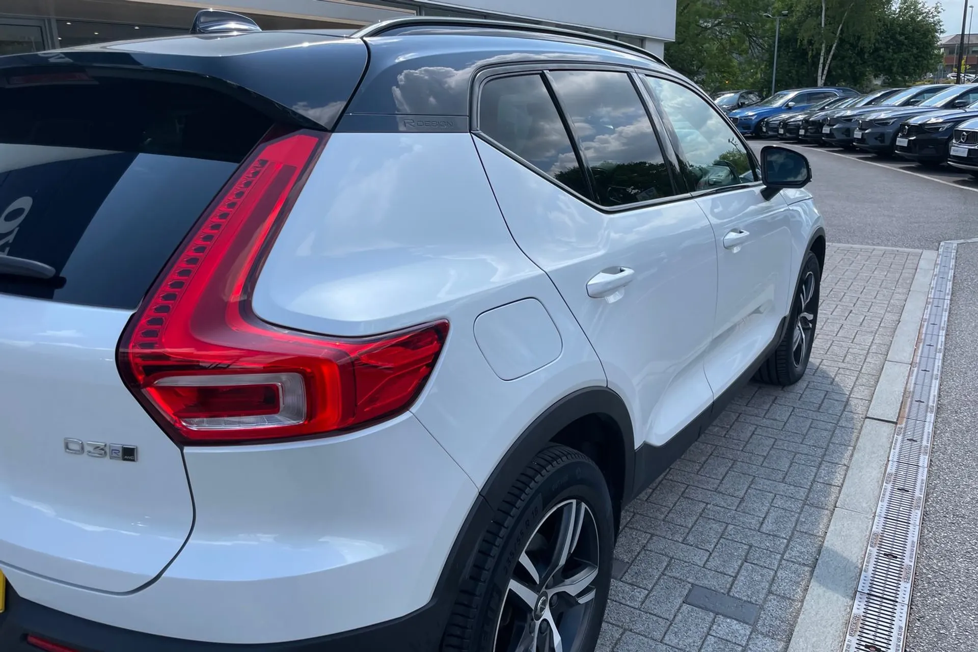 Volvo XC40 thumbnail image number 14