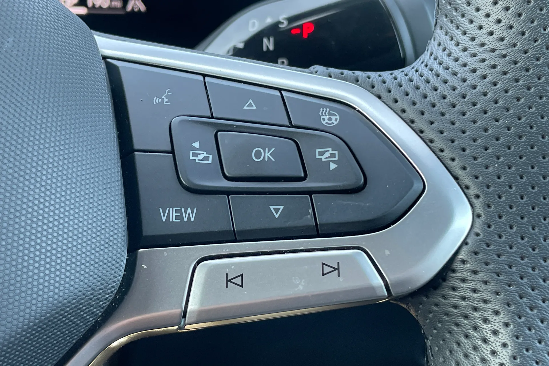 VOLKSWAGEN TIGUAN thumbnail image number 52