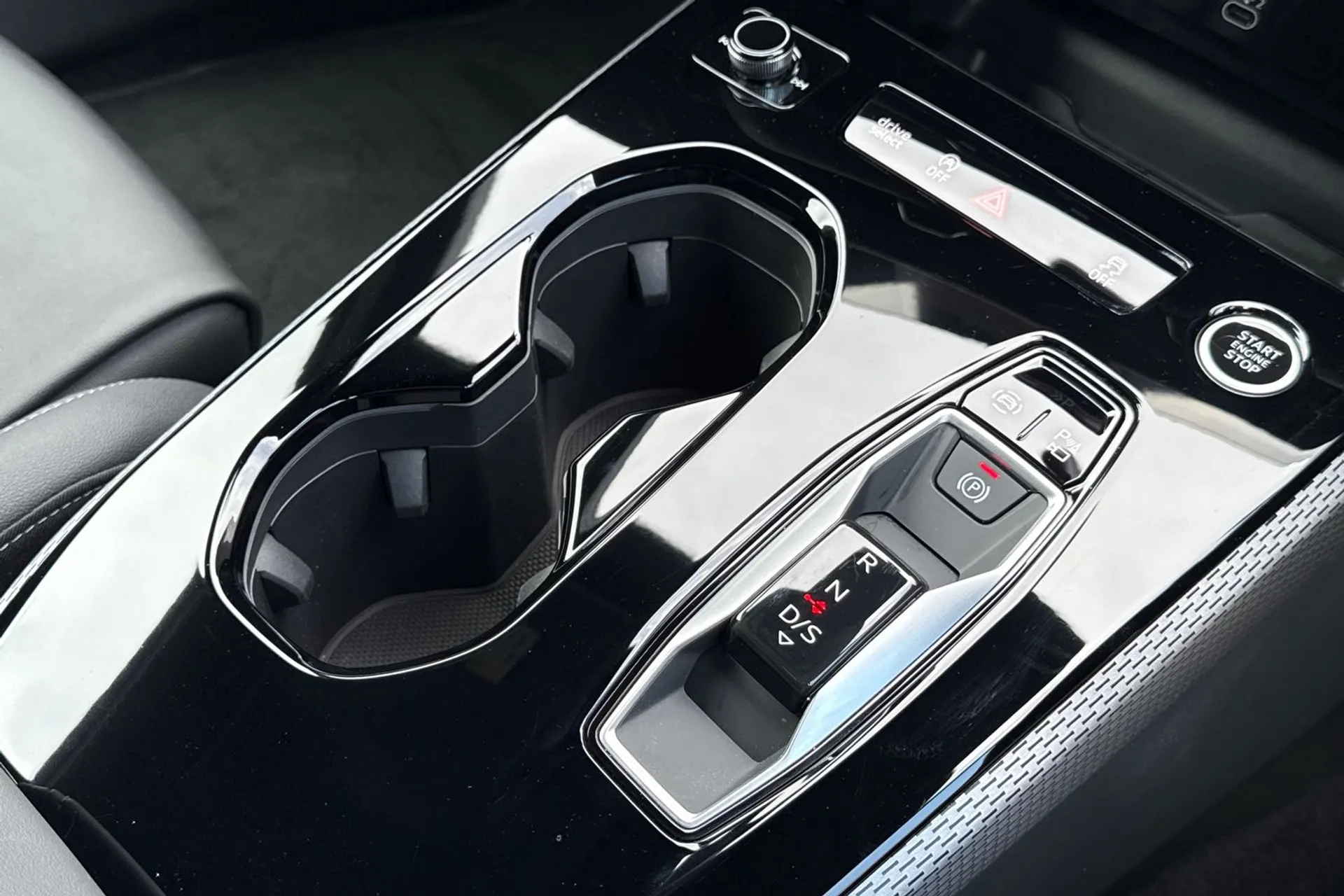 Audi A5 thumbnail image number 31