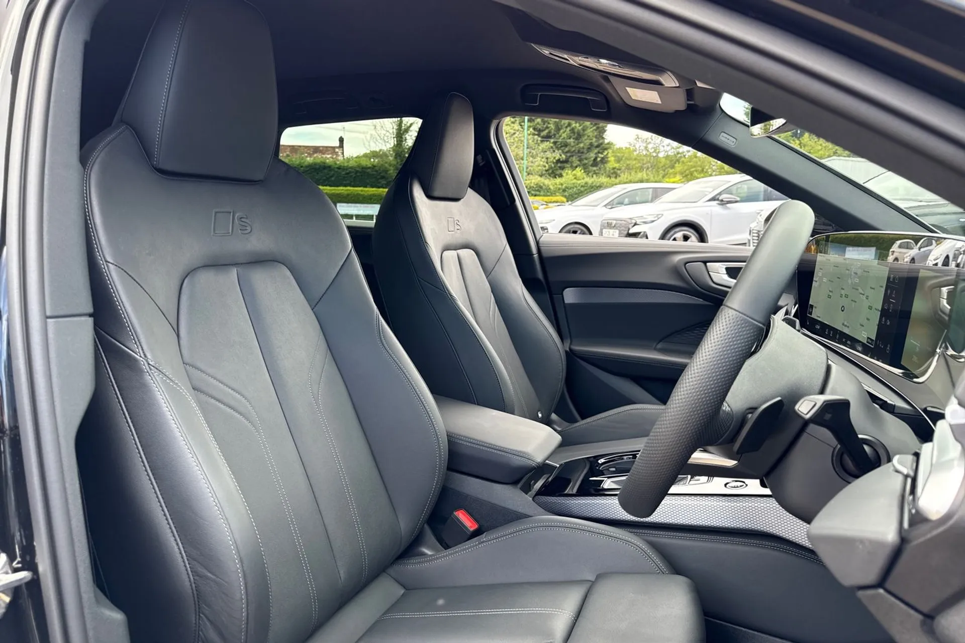 Audi A5 thumbnail image number 23