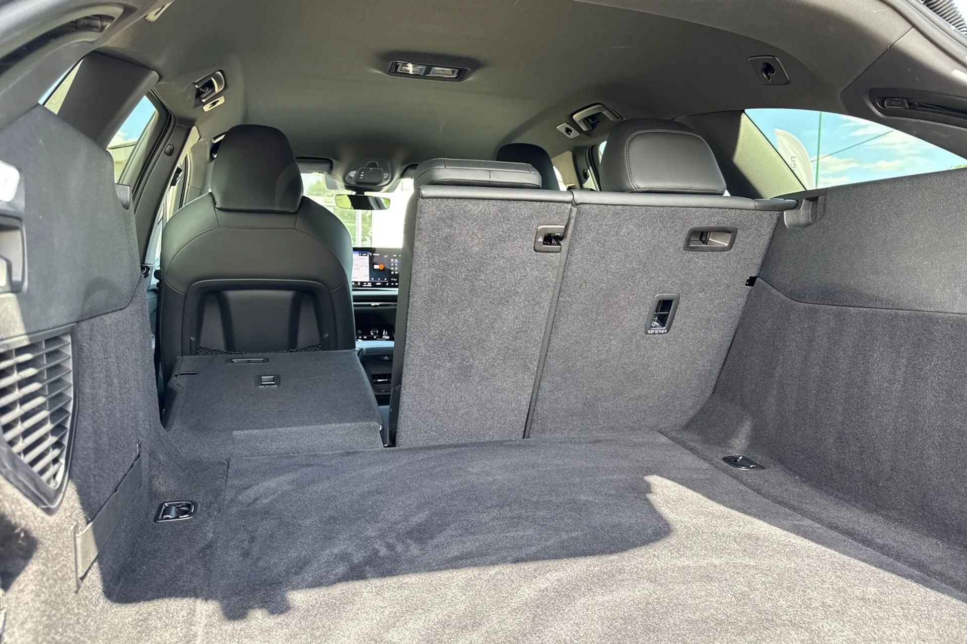 Audi A5 thumbnail image number 28