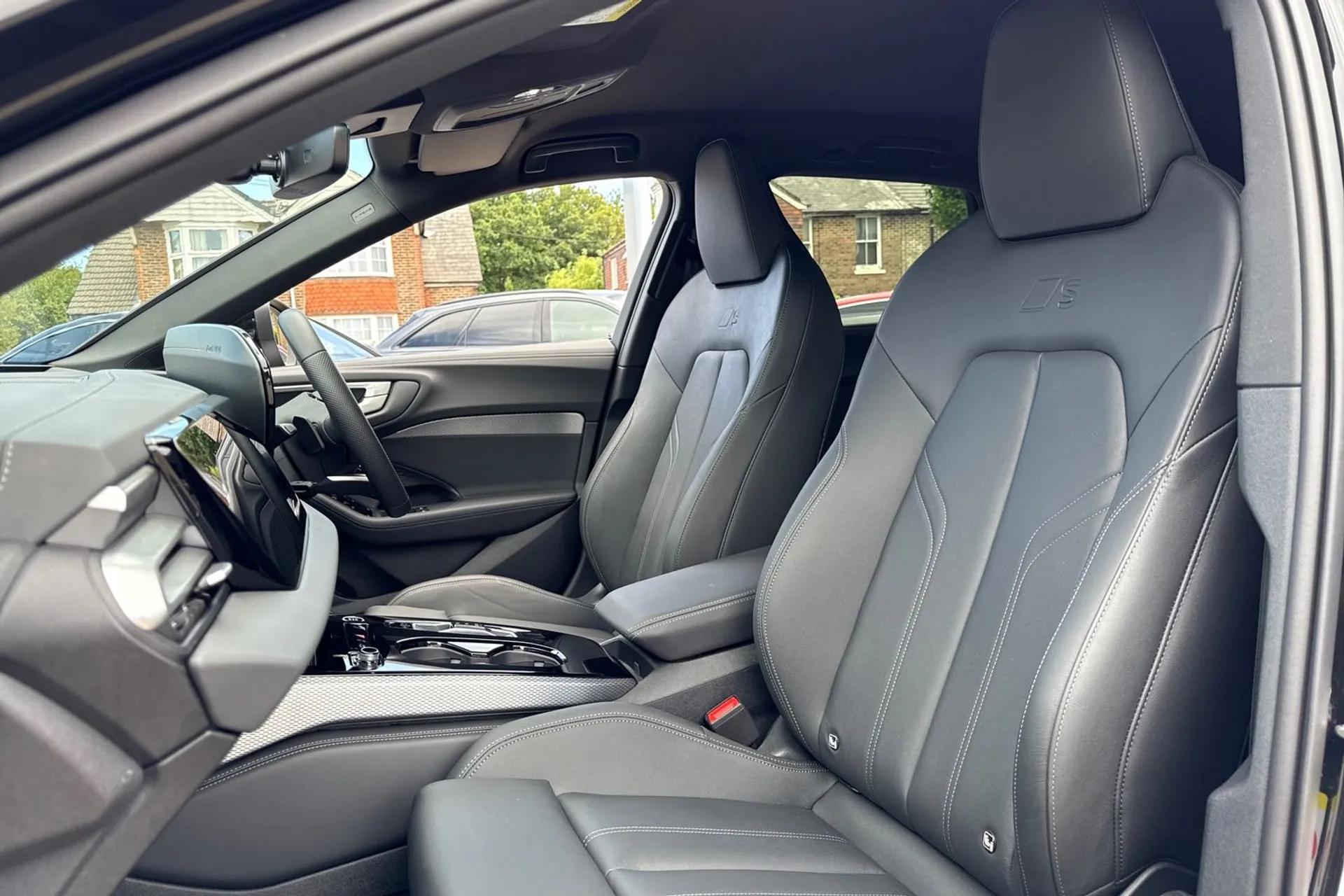 Audi A5 thumbnail image number 26