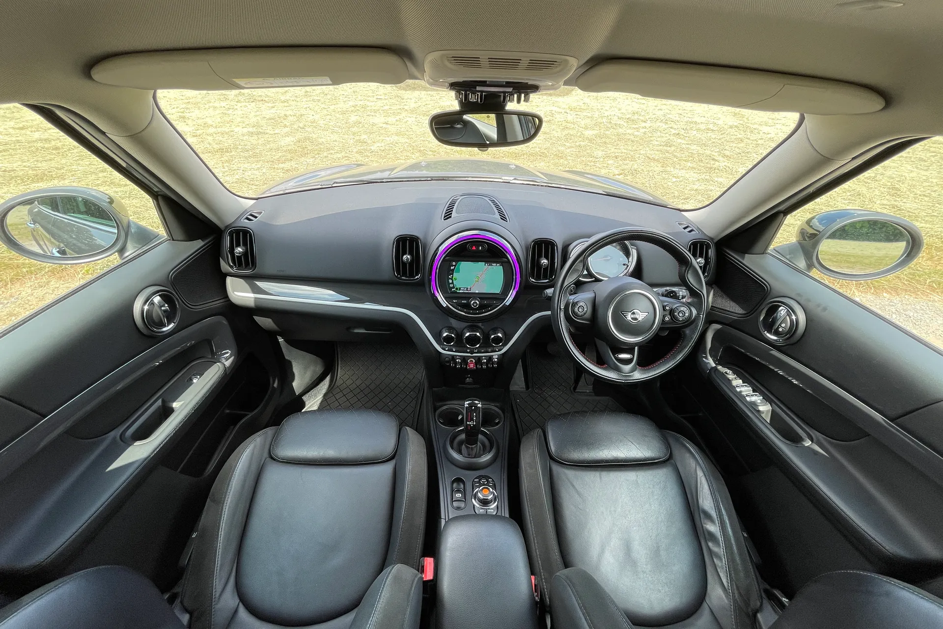 MINI COUNTRYMAN thumbnail image number 3
