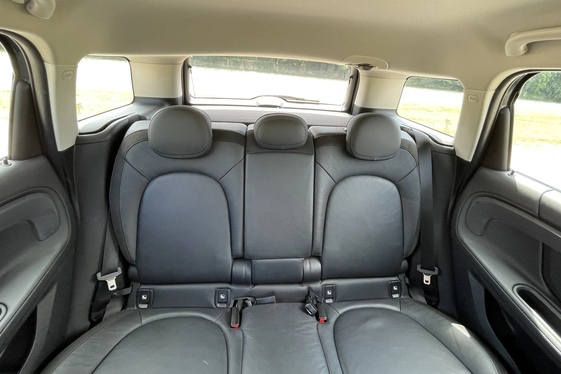 MINI COUNTRYMAN thumbnail image number 48
