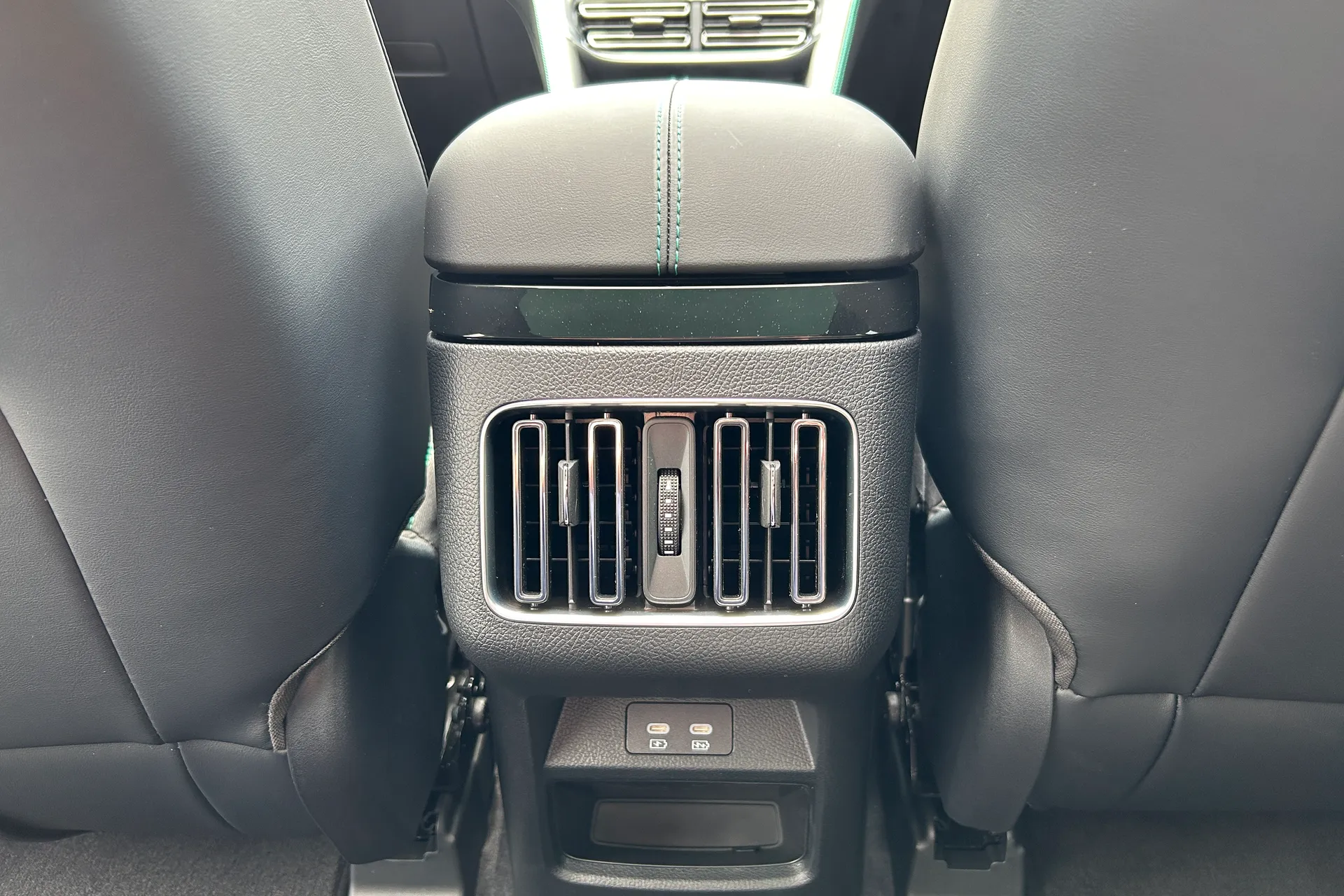 BYD SEAL U thumbnail image number 26