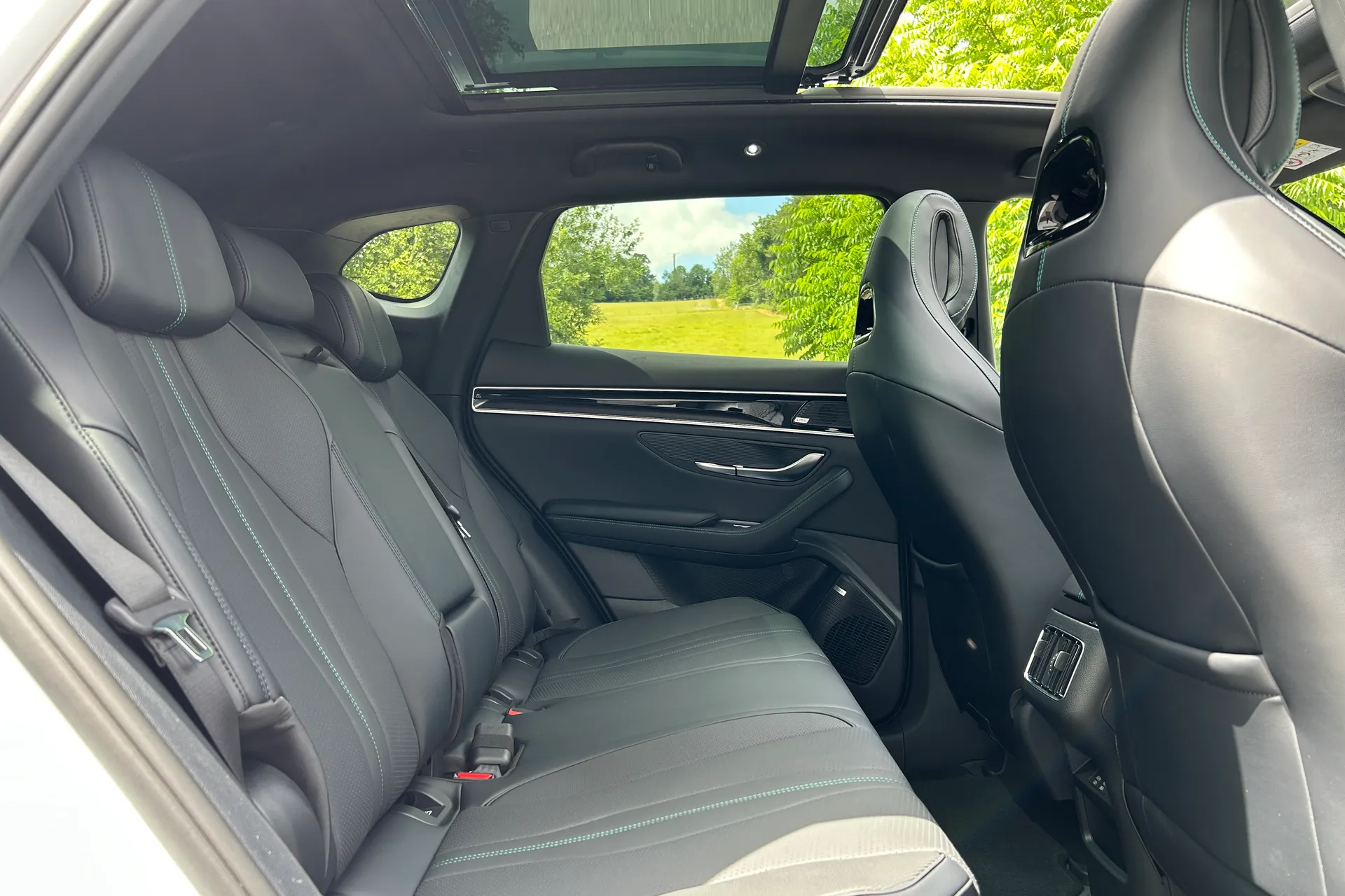 BYD SEAL U thumbnail image number 16