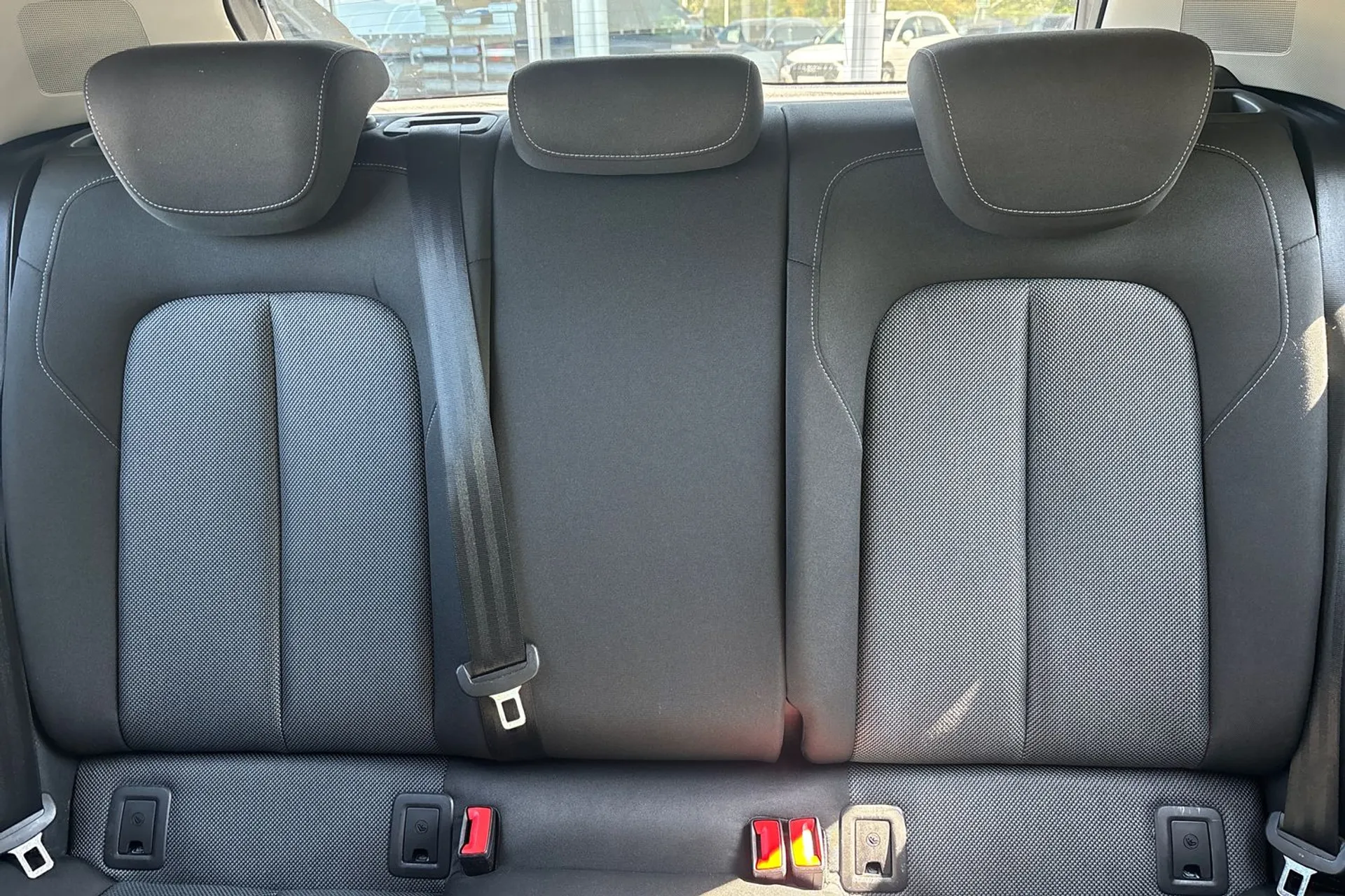 Audi Q2 thumbnail image number 30