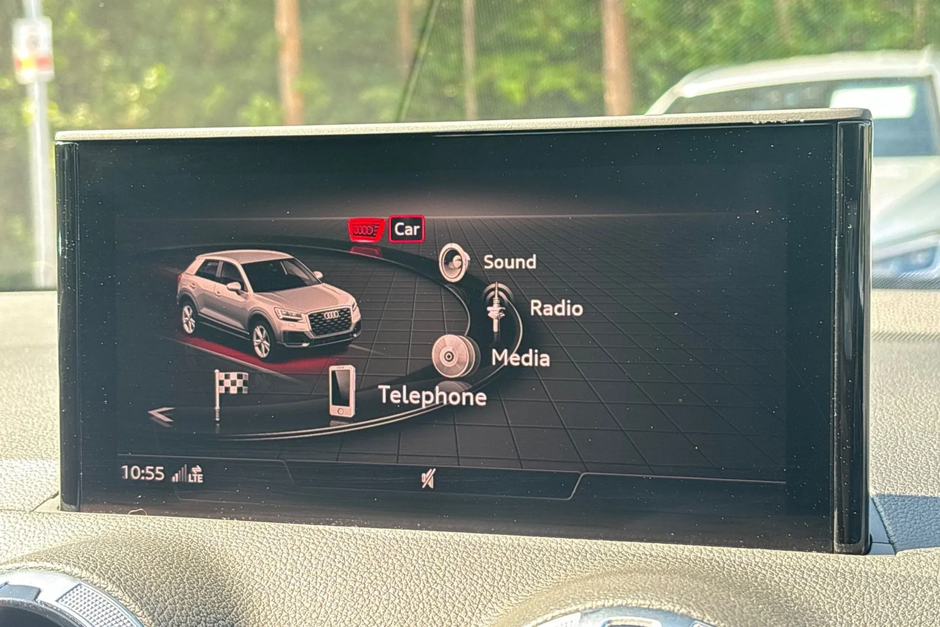 Audi Q2 thumbnail image number 38