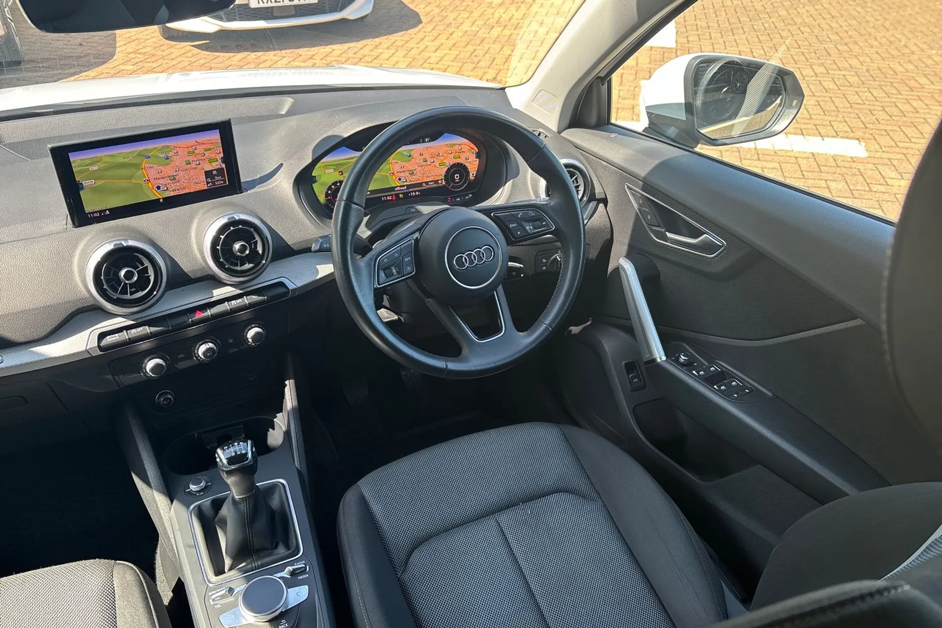 Audi Q2 thumbnail image number 33
