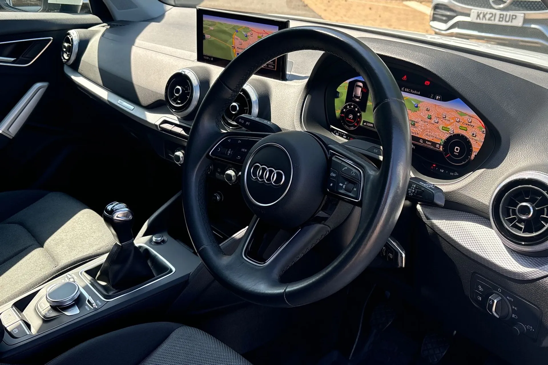Audi Q2 thumbnail image number 25