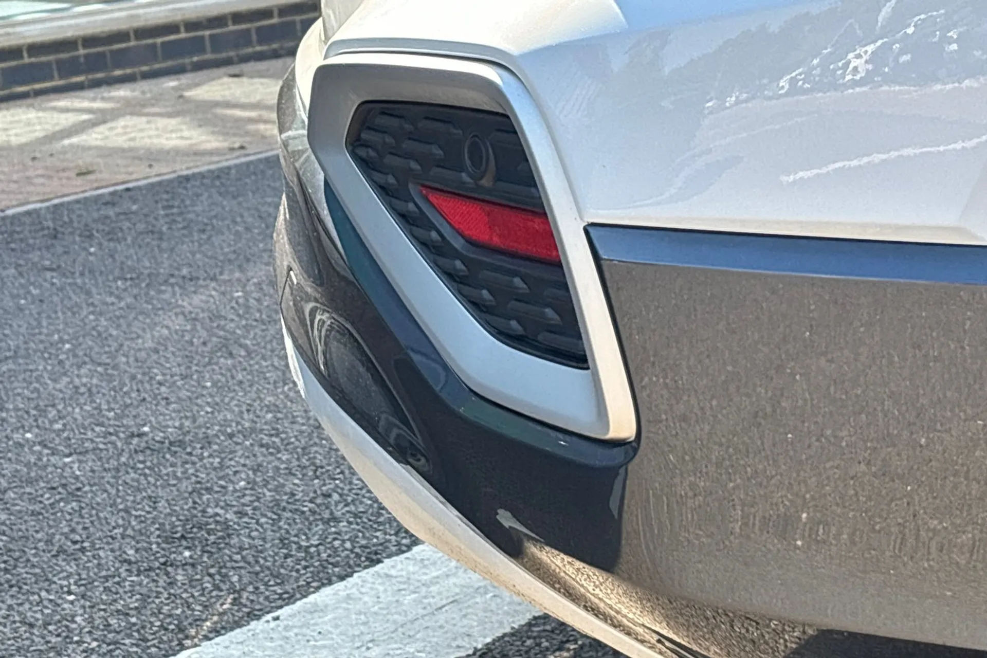Audi Q2 thumbnail image number 16