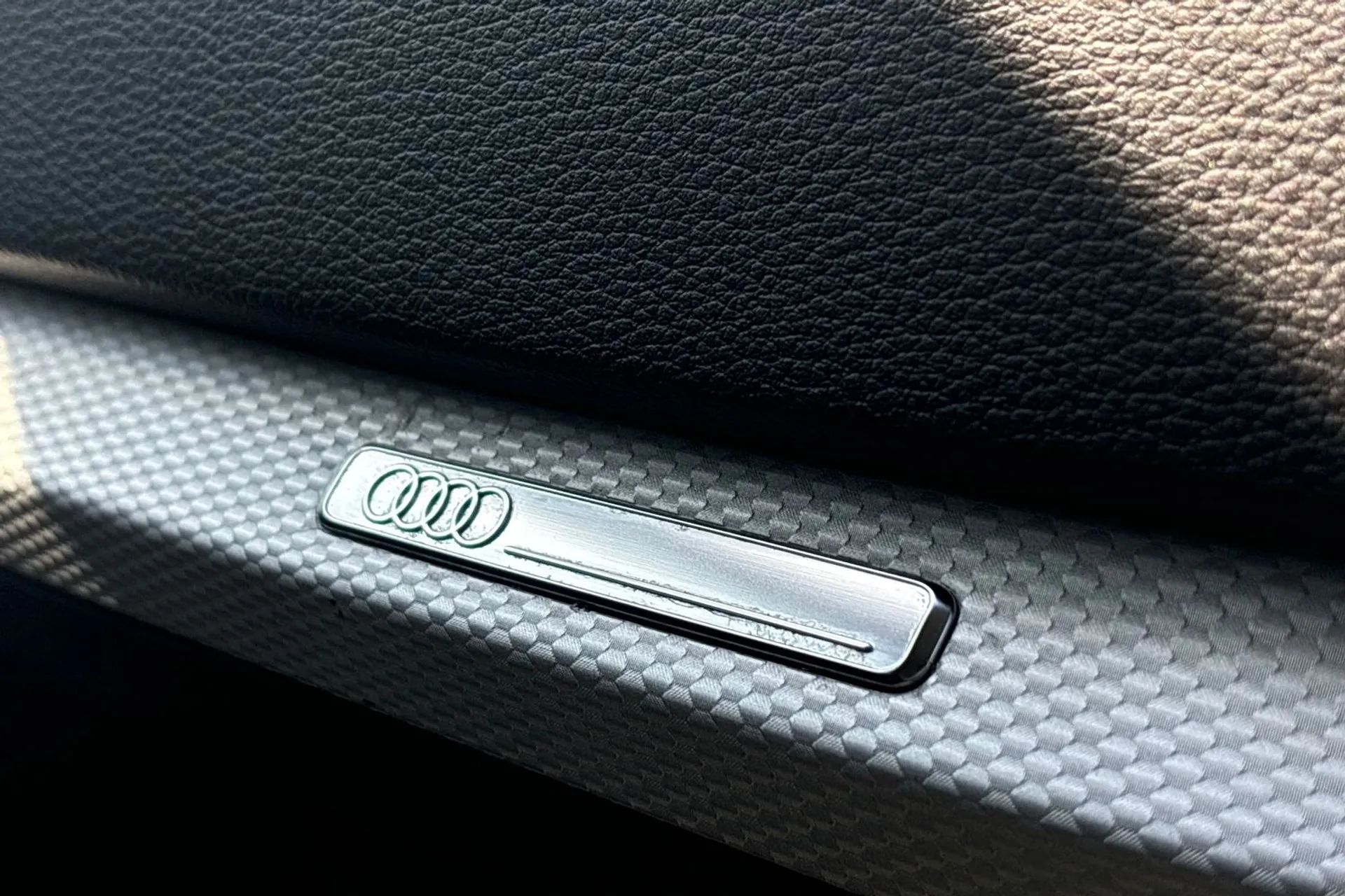 Audi Q2 thumbnail image number 46