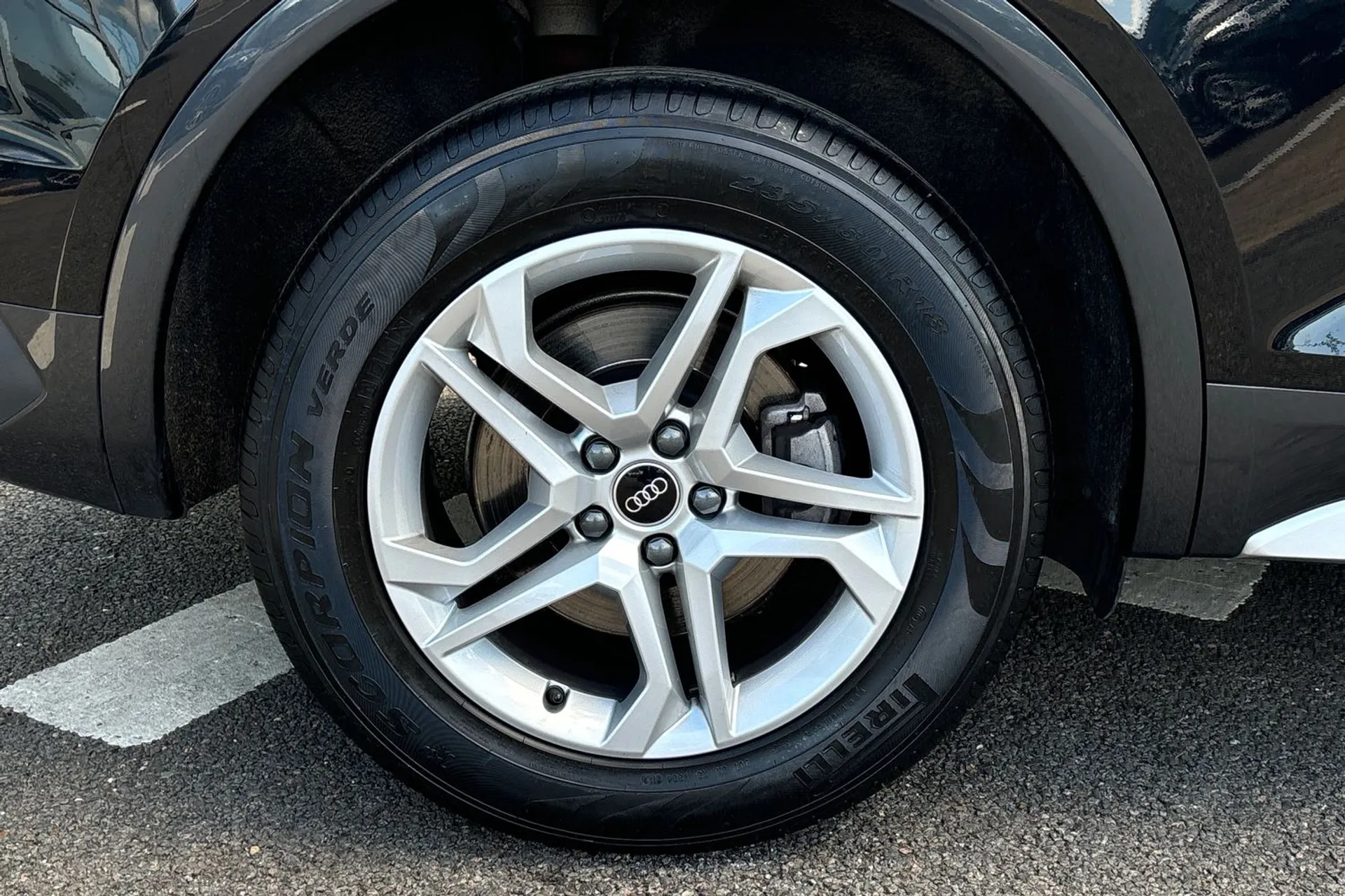 Audi Q5 thumbnail image number 13