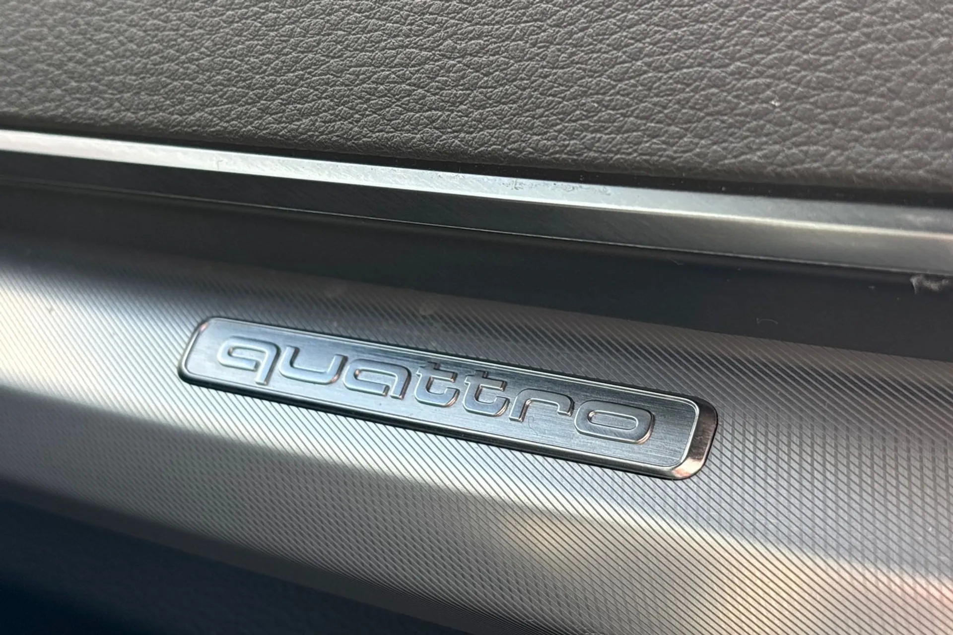 Audi Q5 thumbnail image number 46